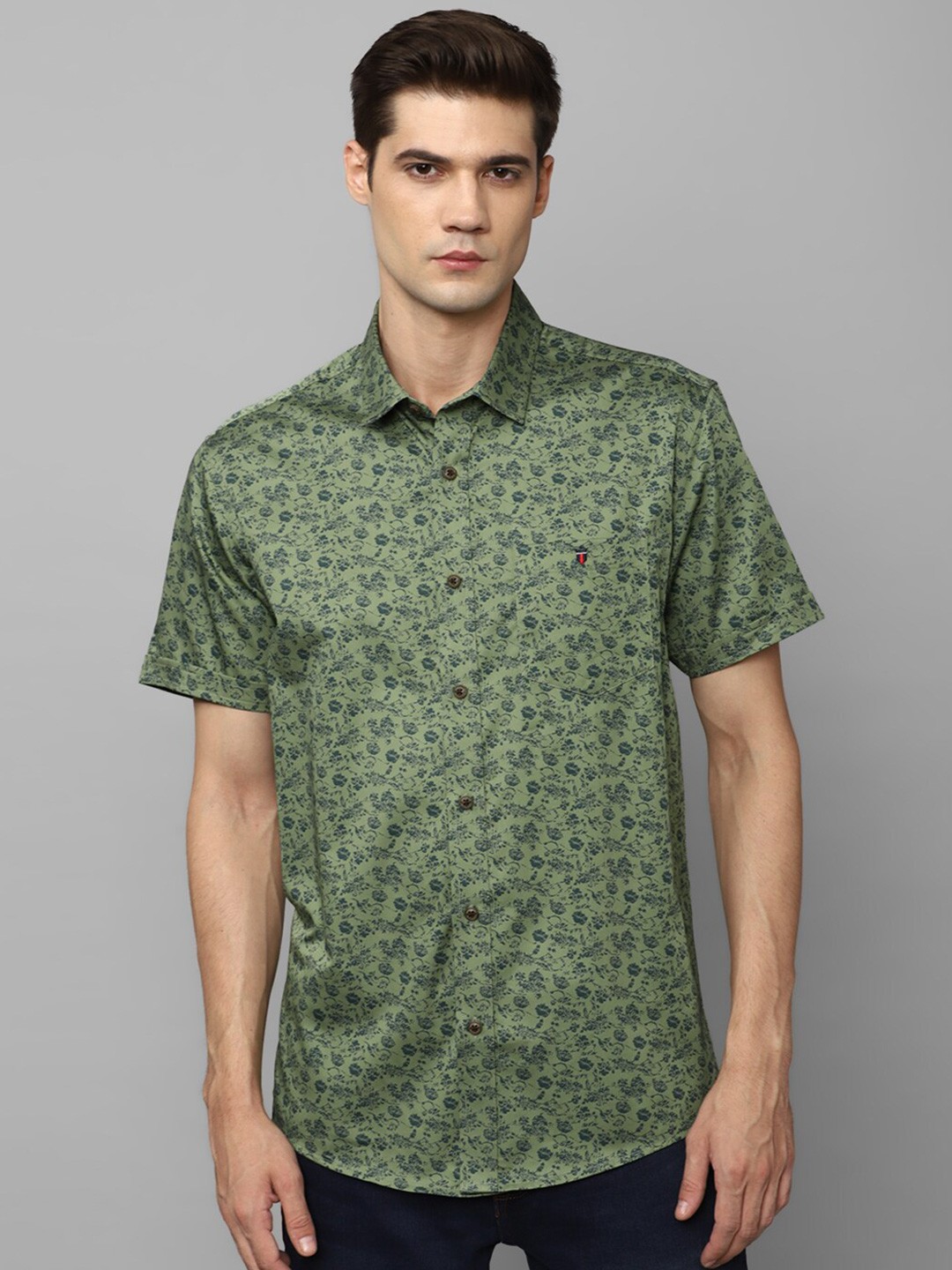 

Louis Philippe Jeans Micro Or Ditsy Printed Slim Fit Pure Cotton Casual Shirt, Green