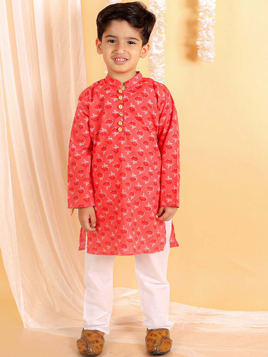 

The Mom Store Boys Mandarin Collar Floral Printed Regular Pure Cotton Kurta with Pyjamas, Red