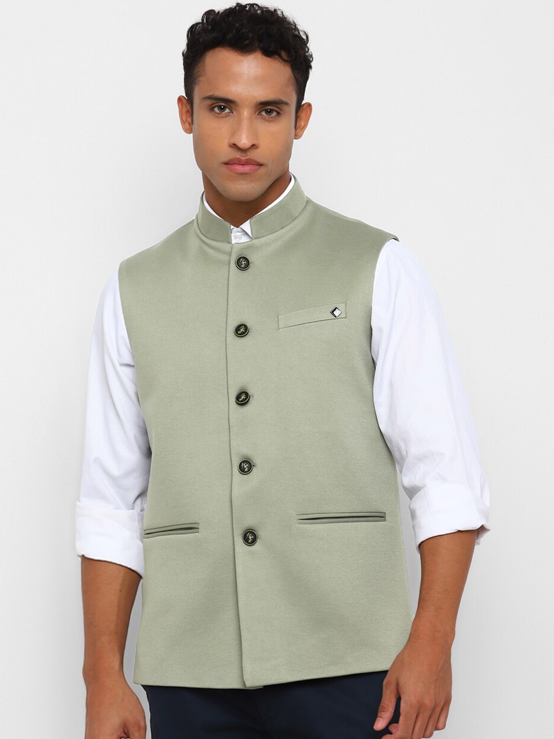 

Spykee Mandarin Collar Slim-Fit Nehru Jacket, Green