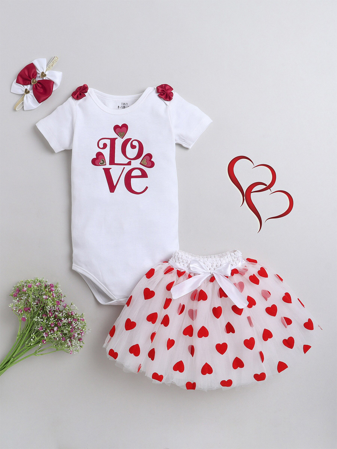 

TINY MINY ME Infants Girls Typography Printed Embellished Top With Skirt, Red