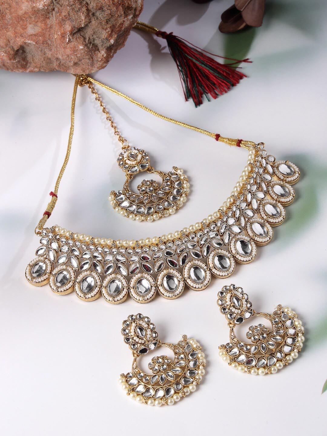 

Sukkhi Gold-Plated Stone Studded Choker Necklace Jewellery Set, White