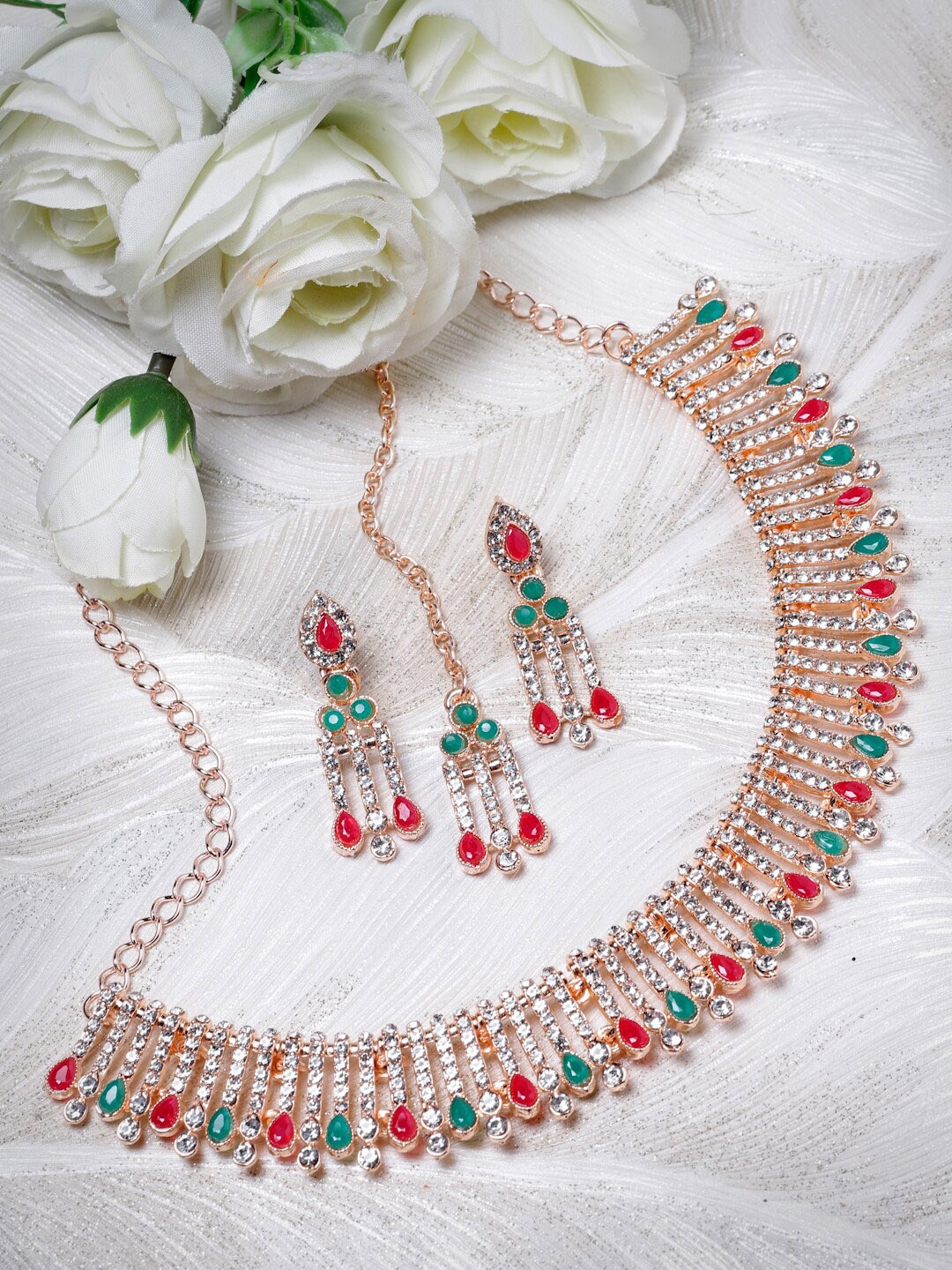 

Sukkhi Gold-Plated Kundan & AD Studded Necklace Jewellery Set