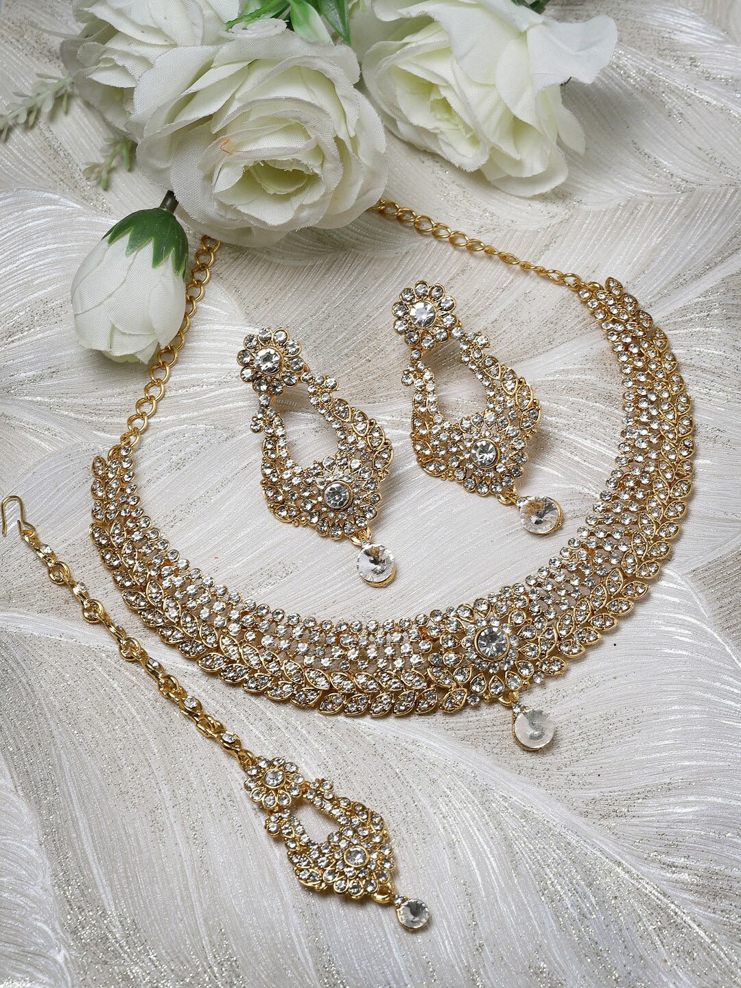 

Sukkhi Gold-Plated AD Studded Choker Necklace Jewellery Set
