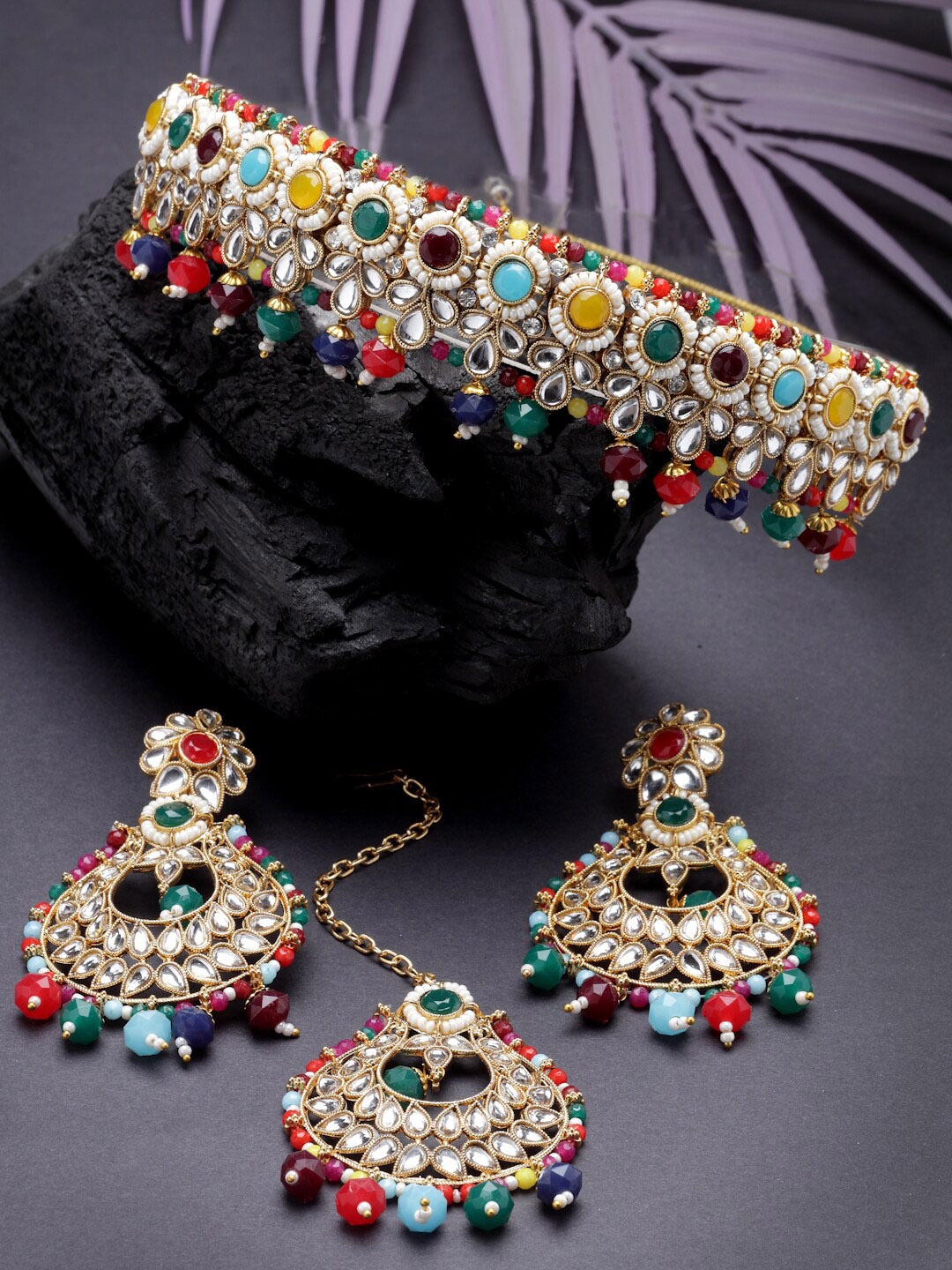 

Sukkhi Gold-Plated Kundan Studded & Beaded Jewellery Set