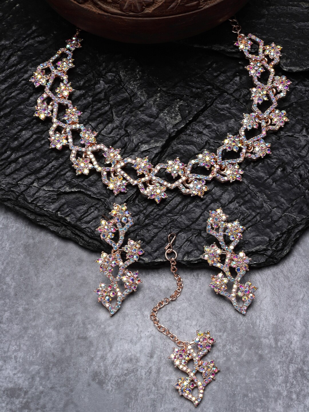

Sukkhi Rose Gold-Plated Stone-Studded Choker Jewellery Set