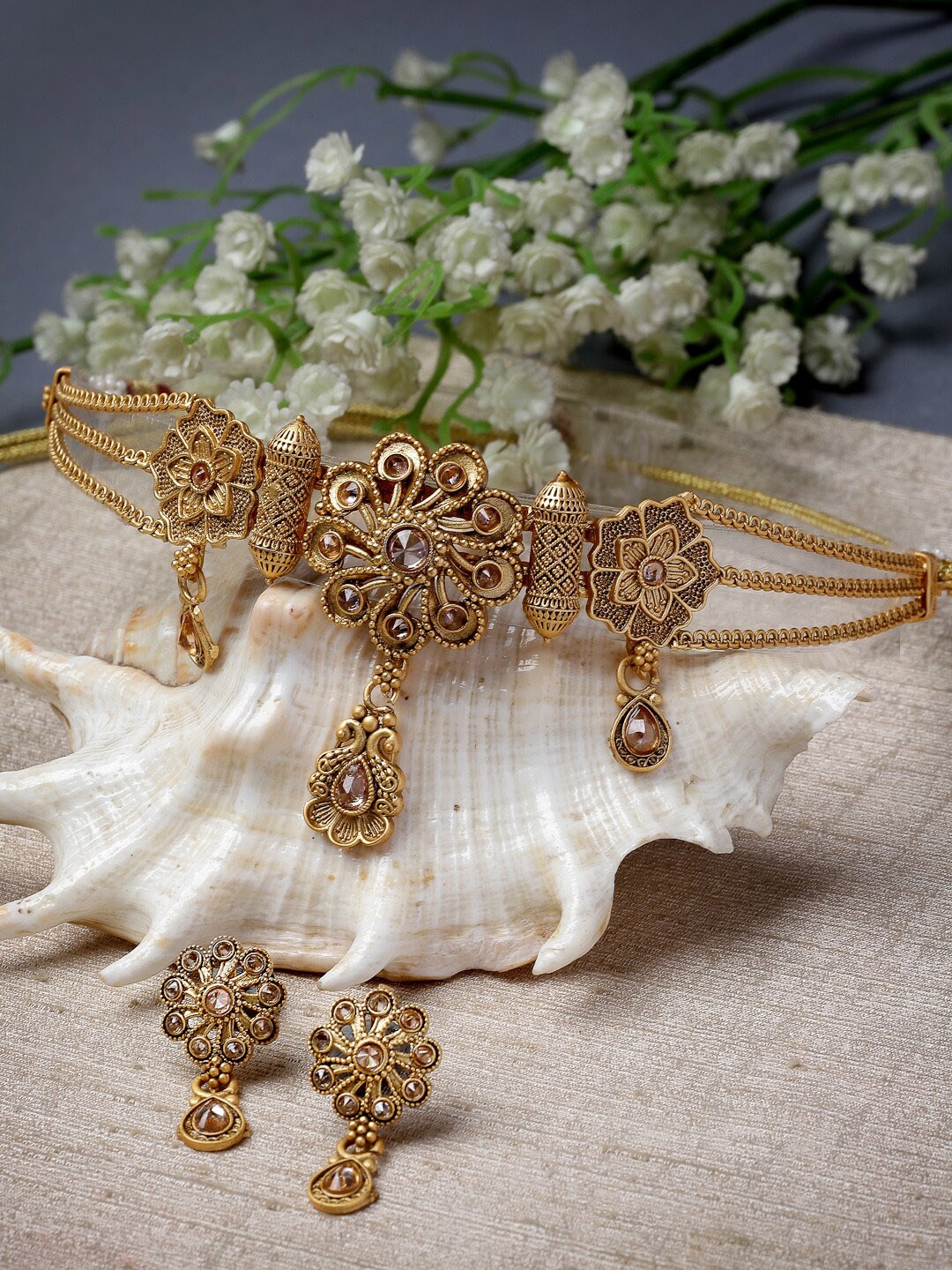 

Sukkhi Gold-Plated Stone Studded Choker Set