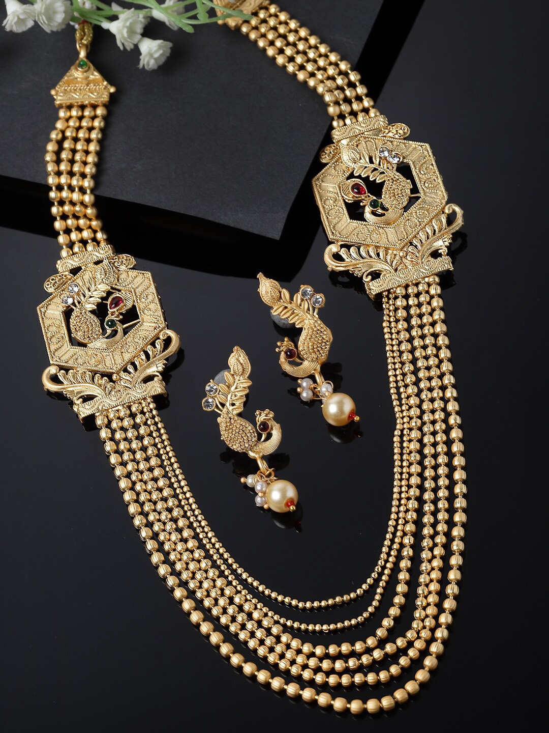 

Sukkhi Gold-Plated Kundan-Studded & Beaded Jewellery Set