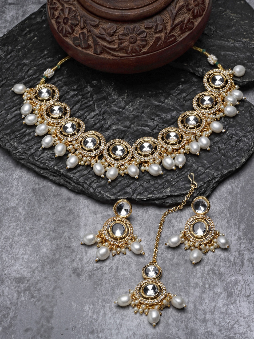 

Sukkhi Gold-Plated AD-Studded & Beaded Jewellery Set