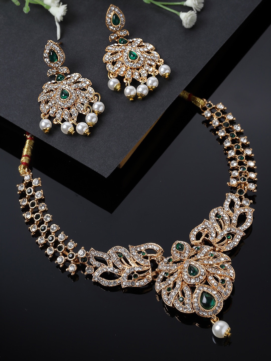 

Sukkhi Gold-Plated AD-Studded & Beaded Jewellery Set