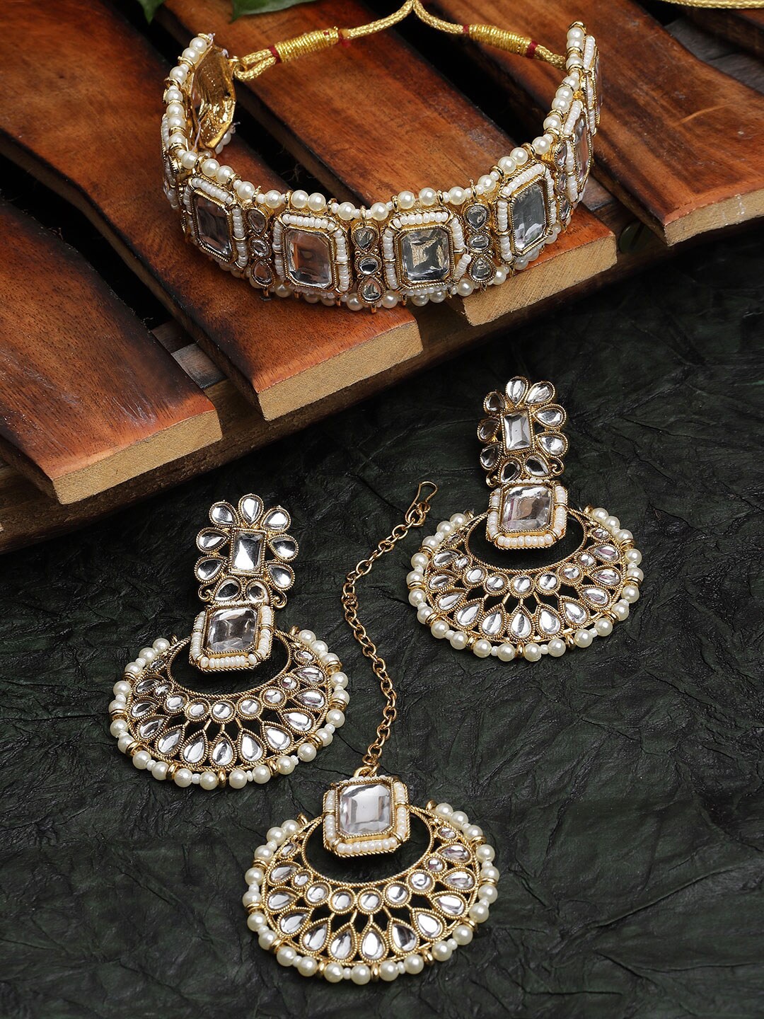 

Sukkhi Gold Plated & Beaded Jewellery Set