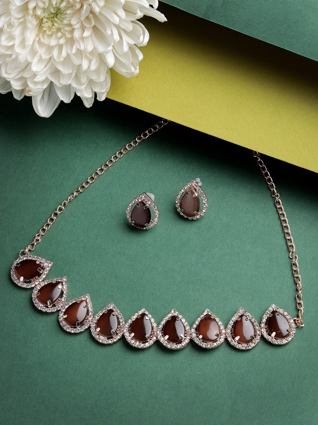 

Sukkhi Gold Plated & AD Studded Jewellery Set