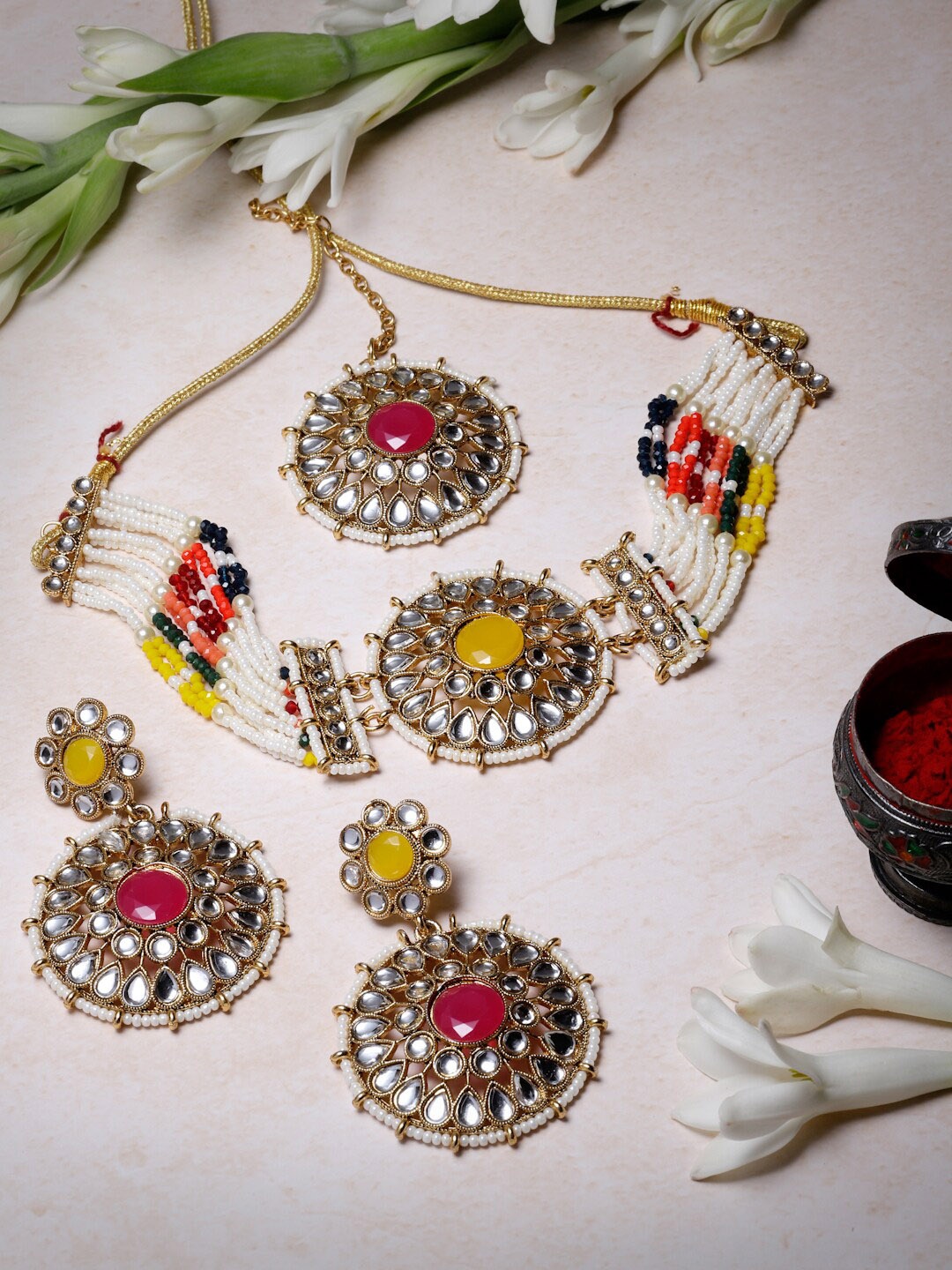 

Sukkhi Gold Plated & Kundan Studded Jewellery Set