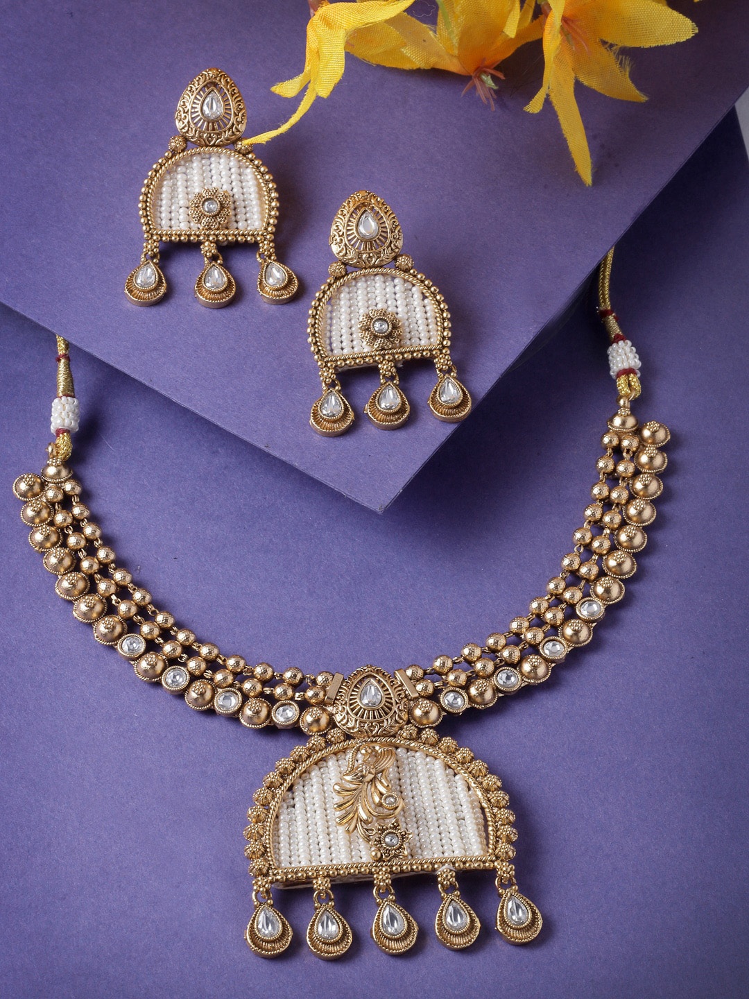 

Sukkhi Gold Plated & Stone Studded Jewellery Set, White