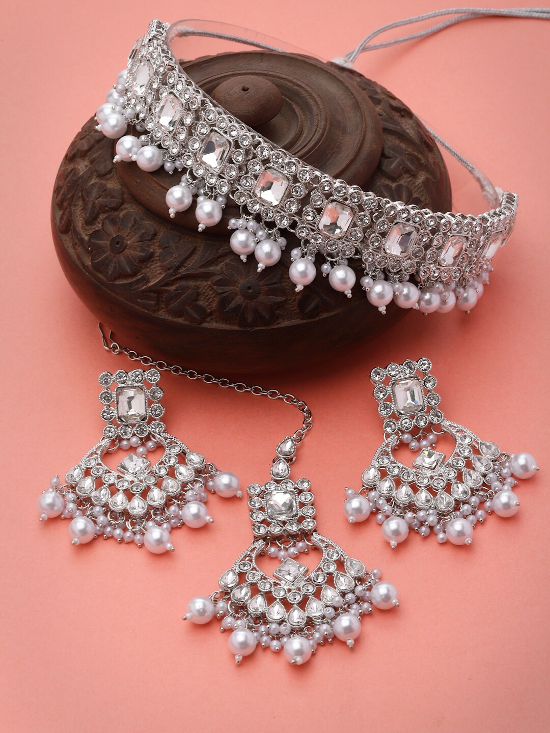 

Sukkhi Rhodium-Plated Kundan-Studded Necklace With Earrings And Maang Tika, Silver