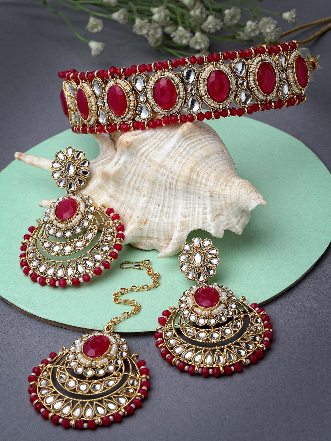 

Sukkhi Gold-Plated Necklace With Earrings And Maang Tika