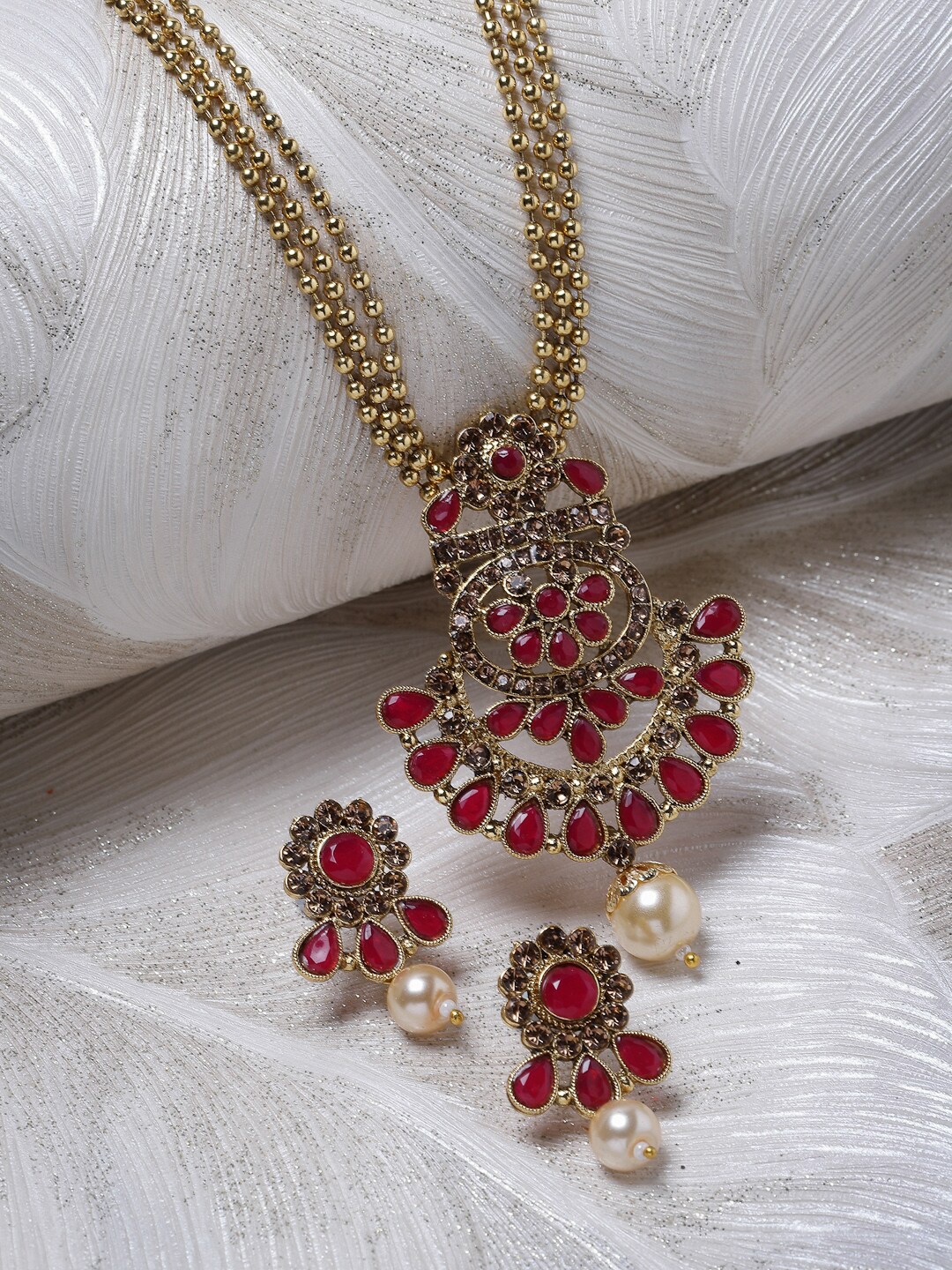 

Sukkhi Gold-Plated Stone-Studded & Pearl Beaded Multistring Jewellery Set, Maroon