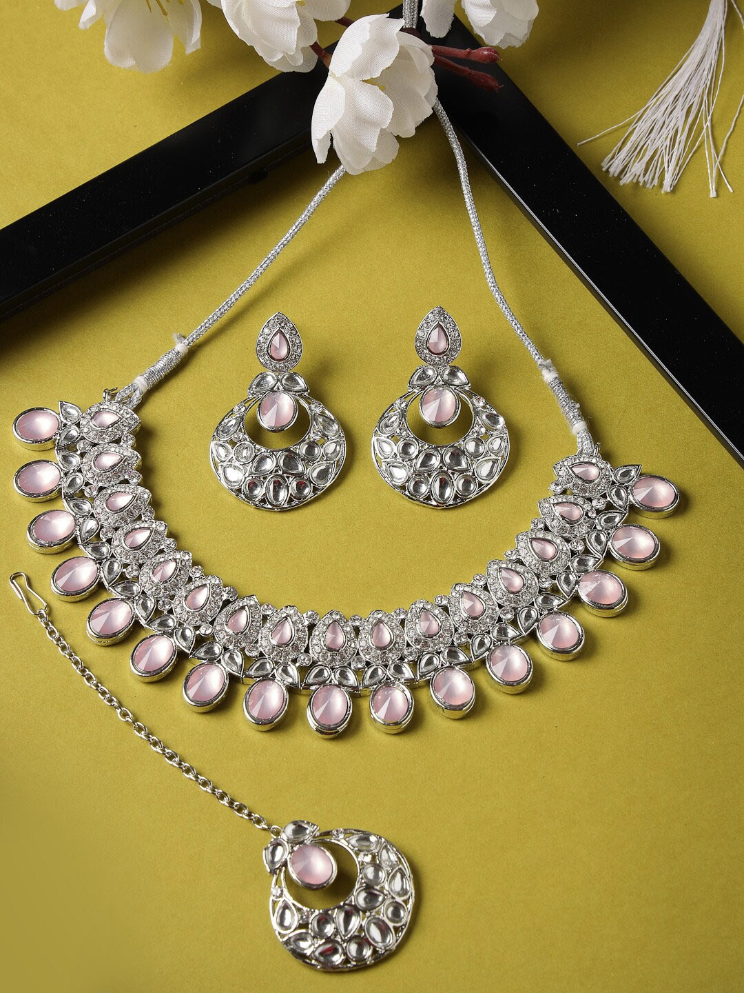 

Sukkhi Rhodium-Plated AD-Studded Jewellery Set With Maangtikka, Silver