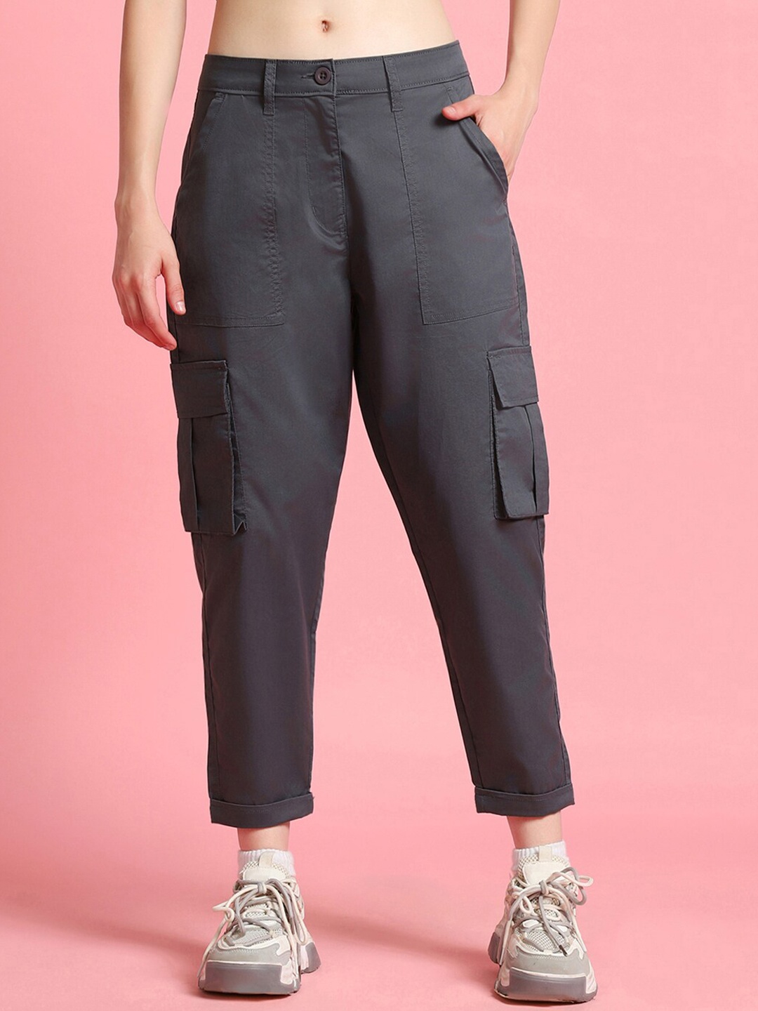 

Bewakoof Women Grey Tapered Fit Cropped Pure Cotton Cargos