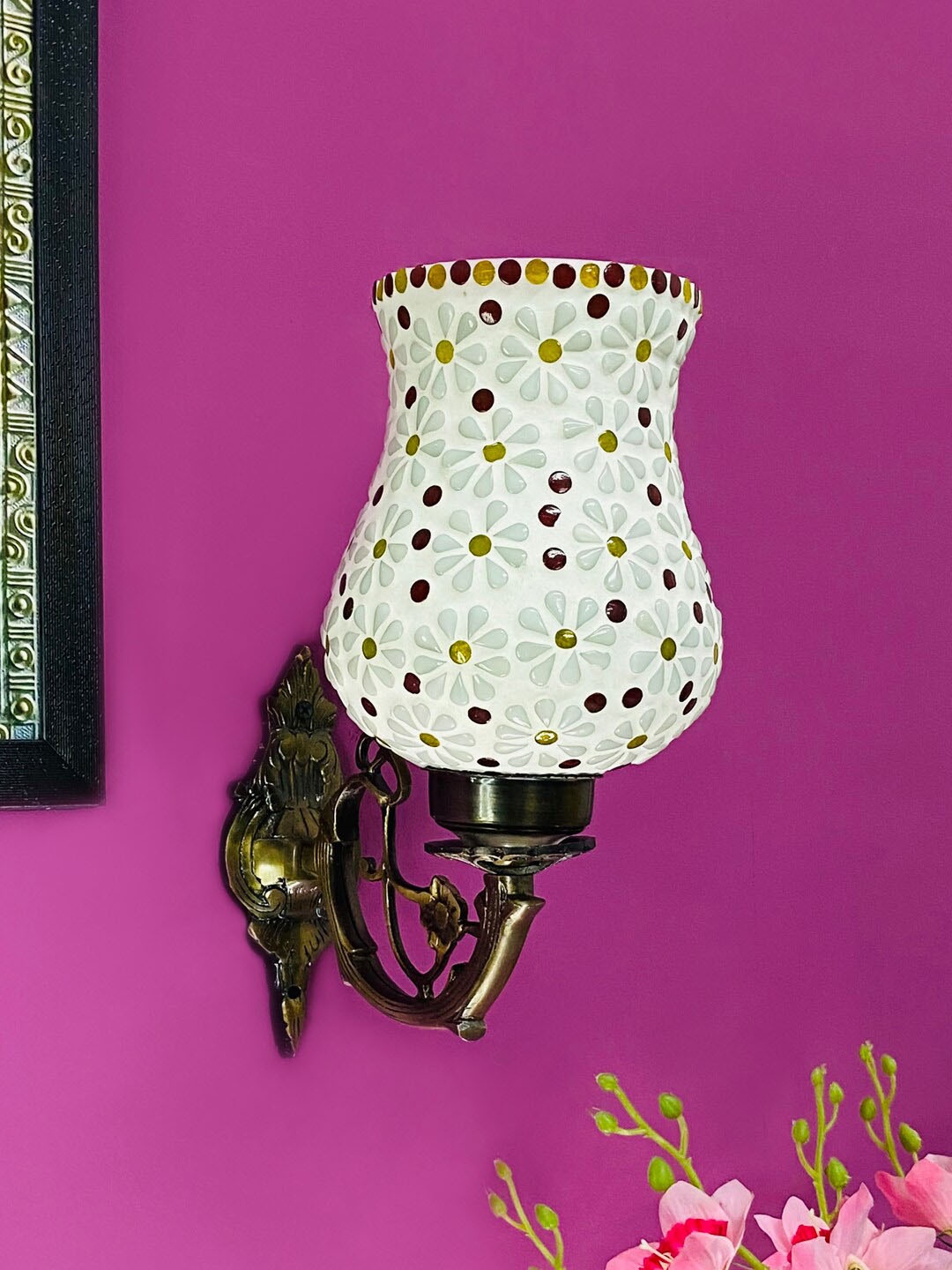 

foziq White & Yellow Textured Glass Wall Lamp