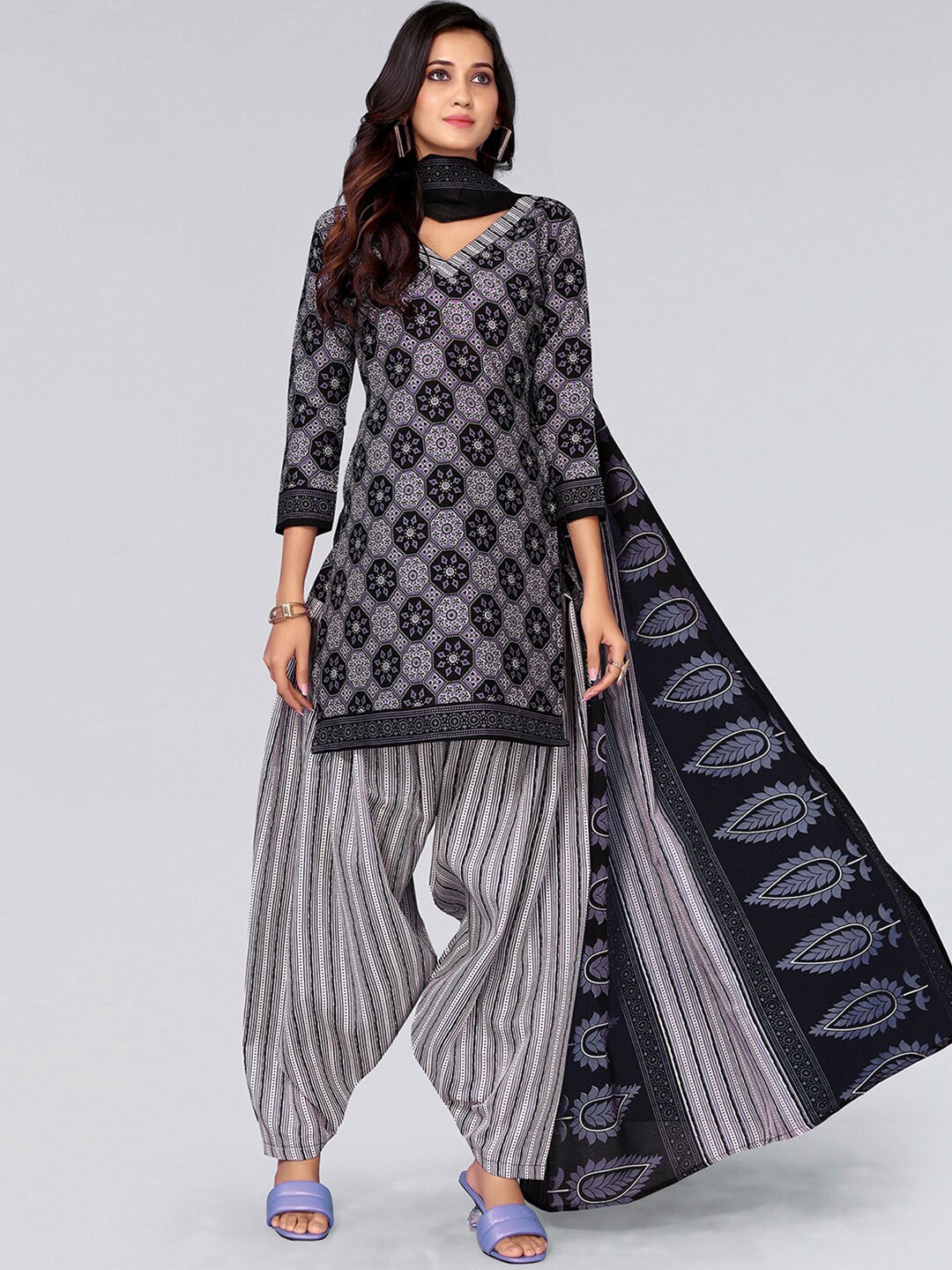 

KALINI Ethnic Motifs Printed Unstitched Dress Material, Black