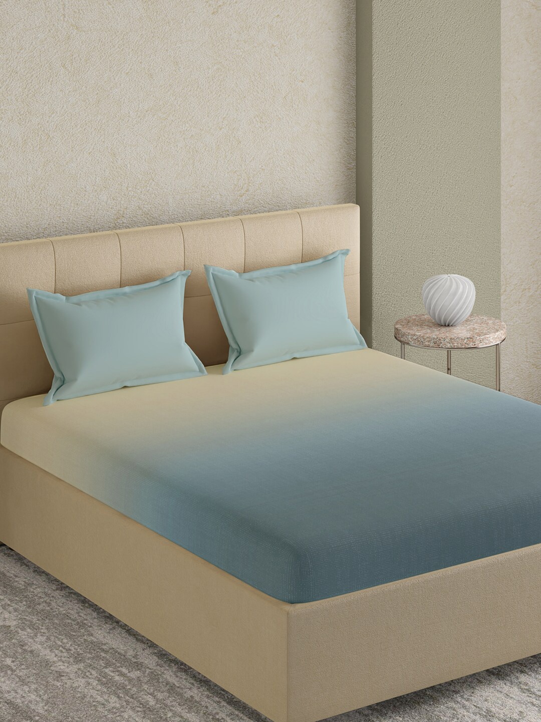 

GM Blue & Beige Cotton 180 TC King Bedsheet with 2 Pillow Covers