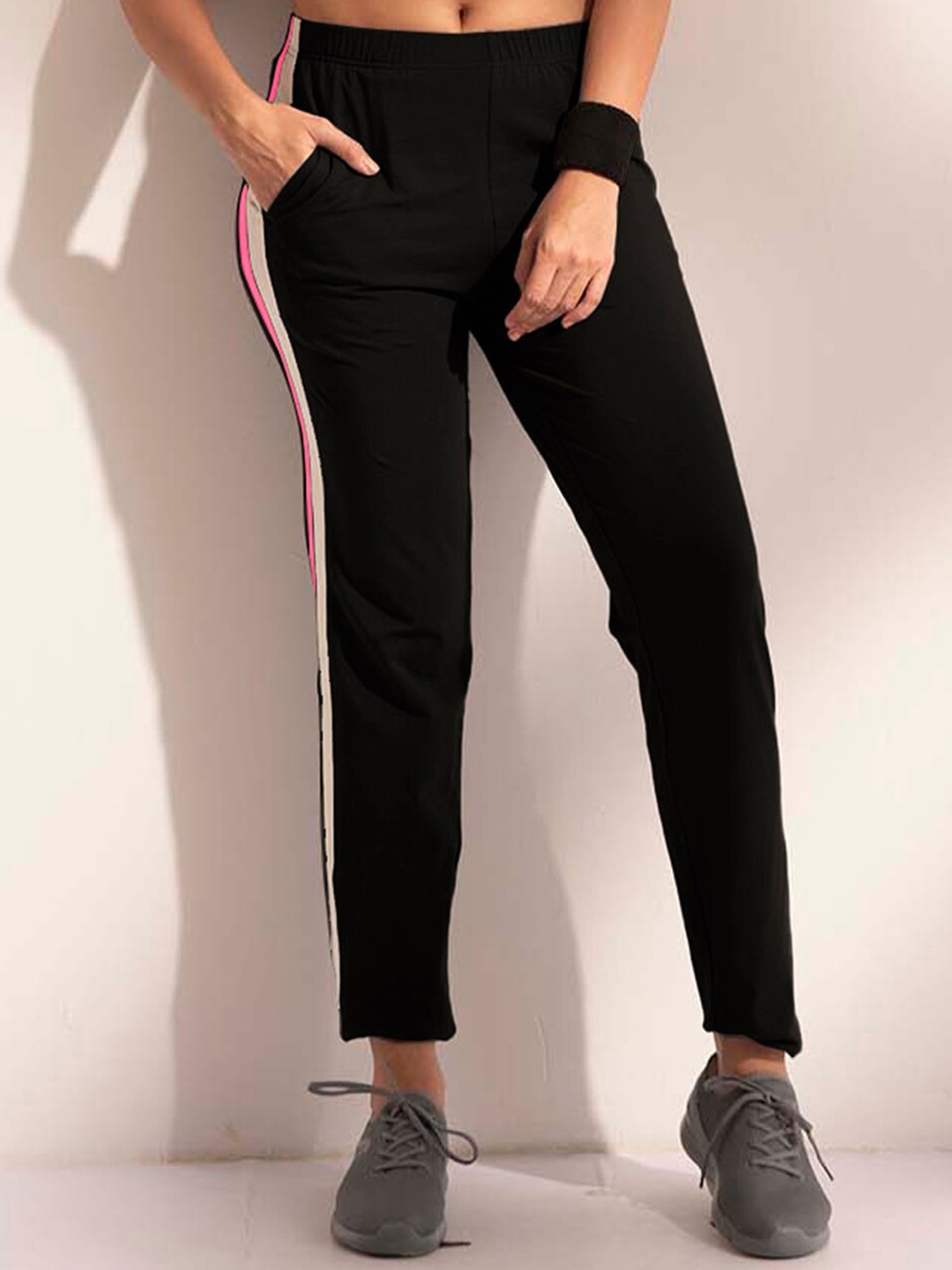 

LYRA Women Relaxed Fit Track Pants With Anti Odour Technology, Black