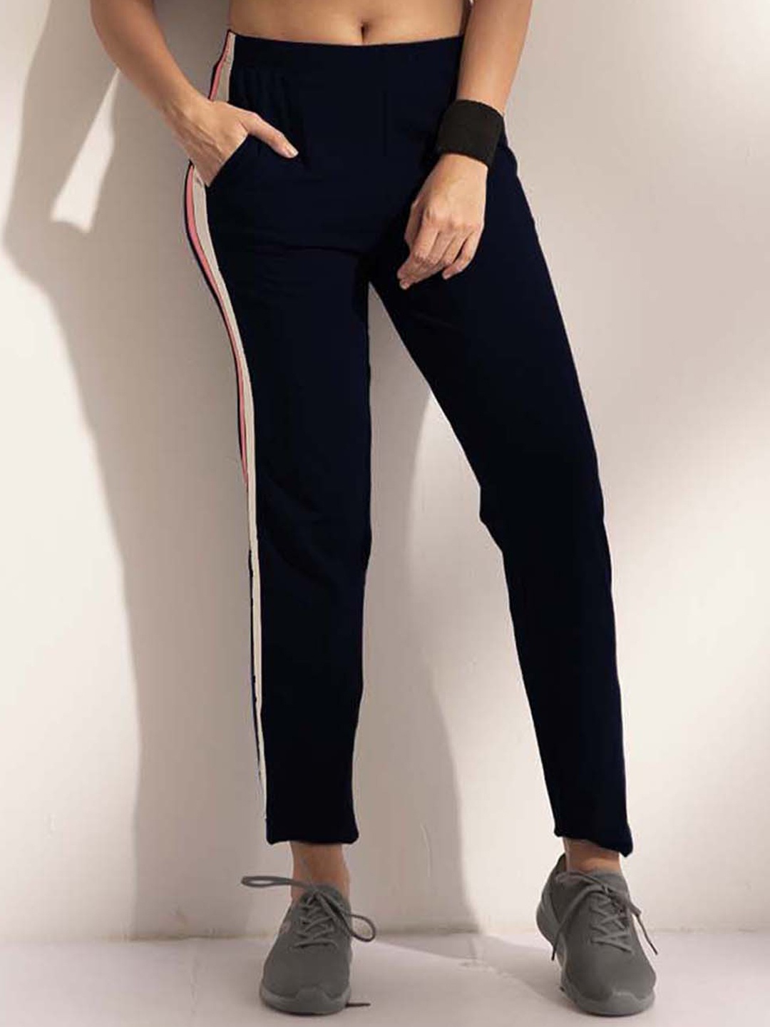 

LYRA Women Mid-Rise Cotton Relaxed-Fit Track Pants With Anti Odour Technology, Navy blue
