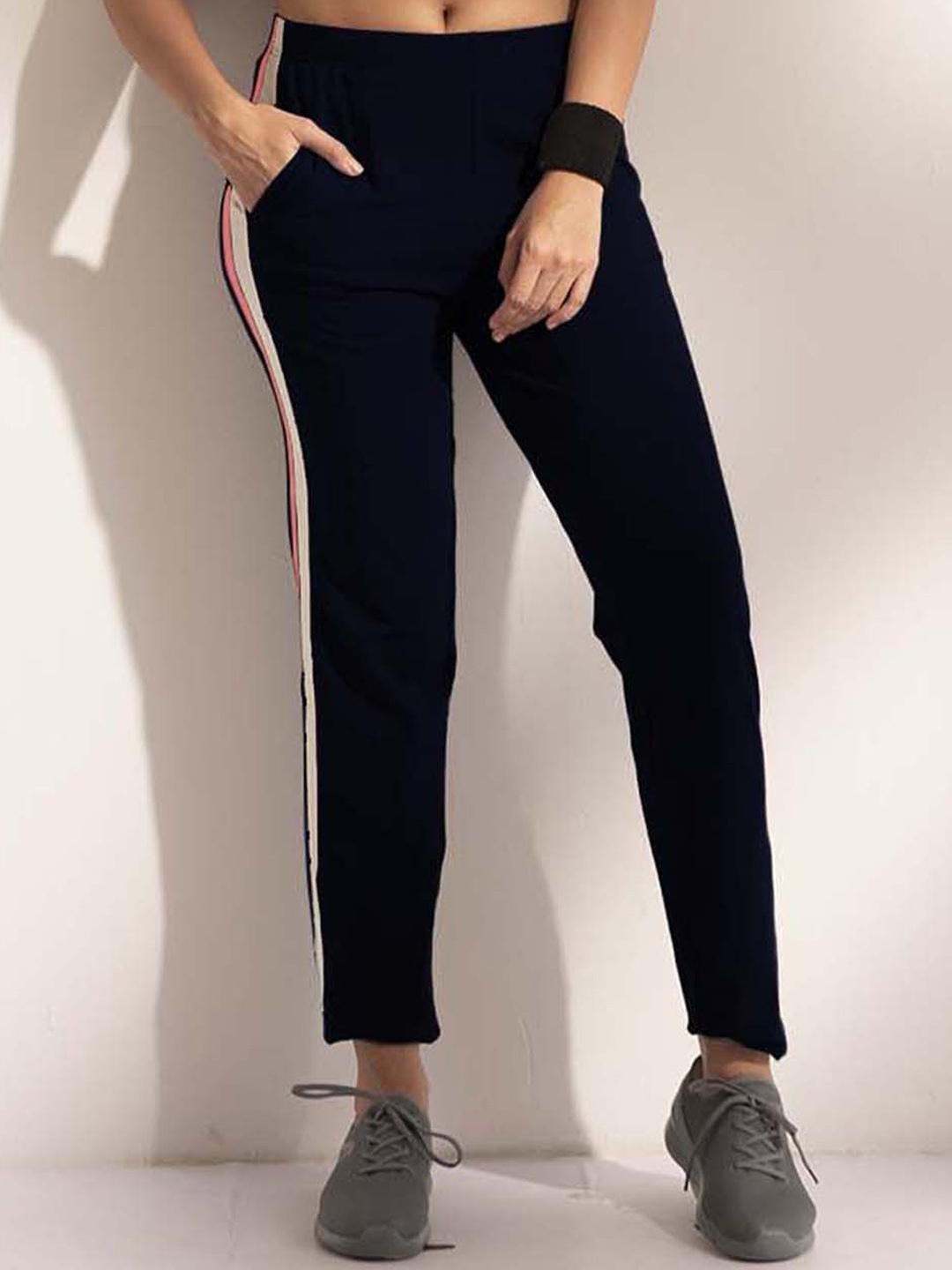 

LYRA Women Anti Odour Cotton Relaxed-Fit Track Pants, Navy blue