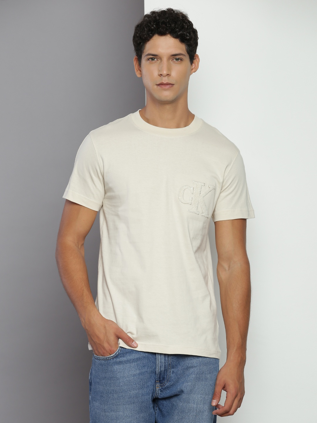 

Calvin Klein Jeans Round Neck Cotton Regular T-shirt, Beige