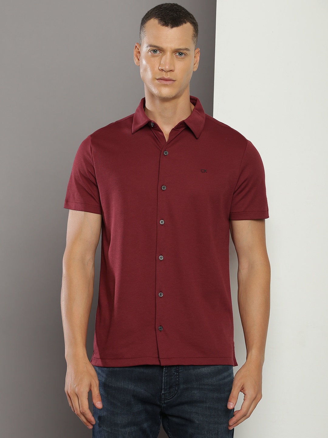 

Calvin Klein Jeans Regular Fit Spread Collar Casual Shirt, Maroon