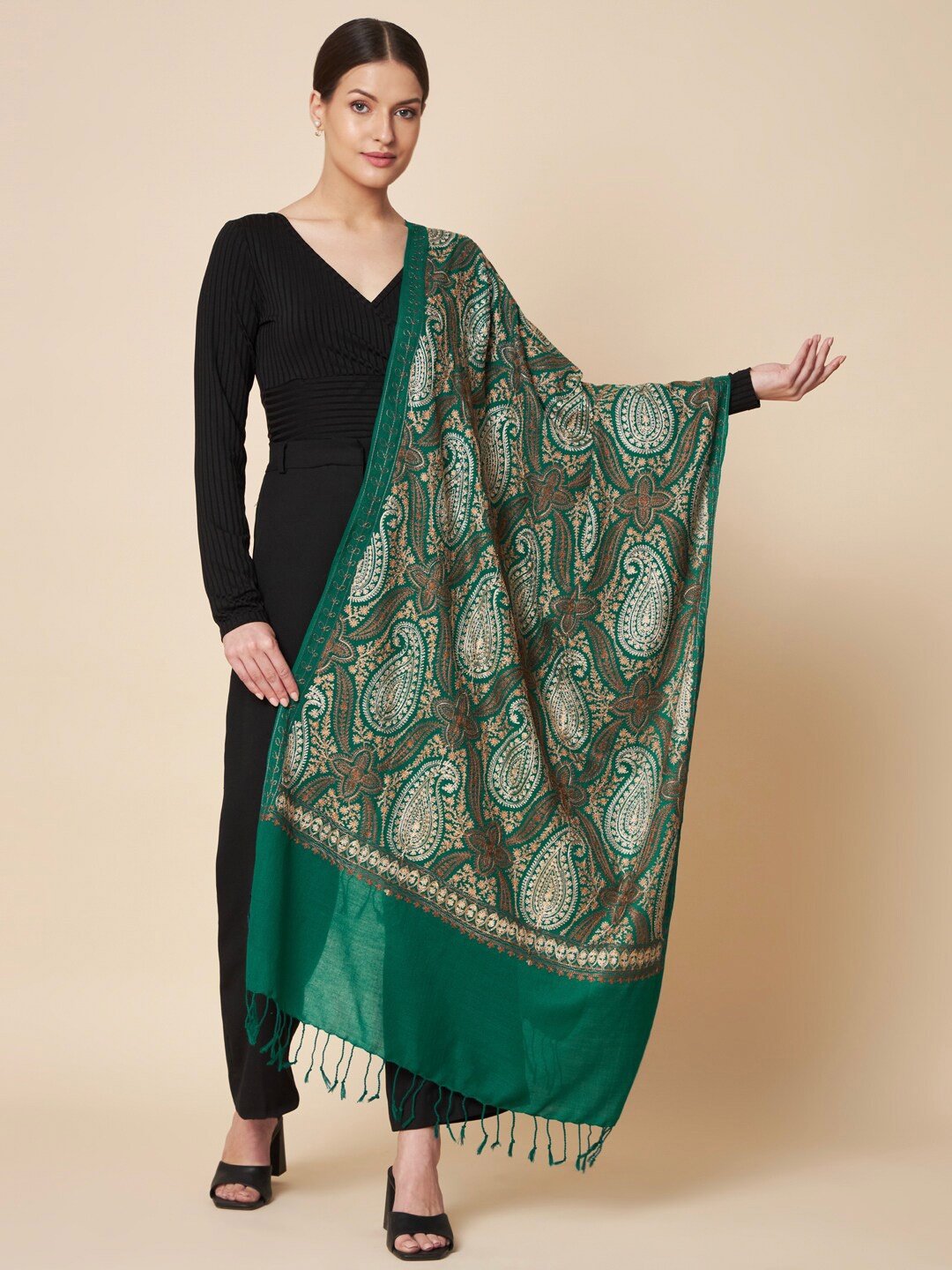 

Pashtush Paisley Embroidered Wool Stole, Green