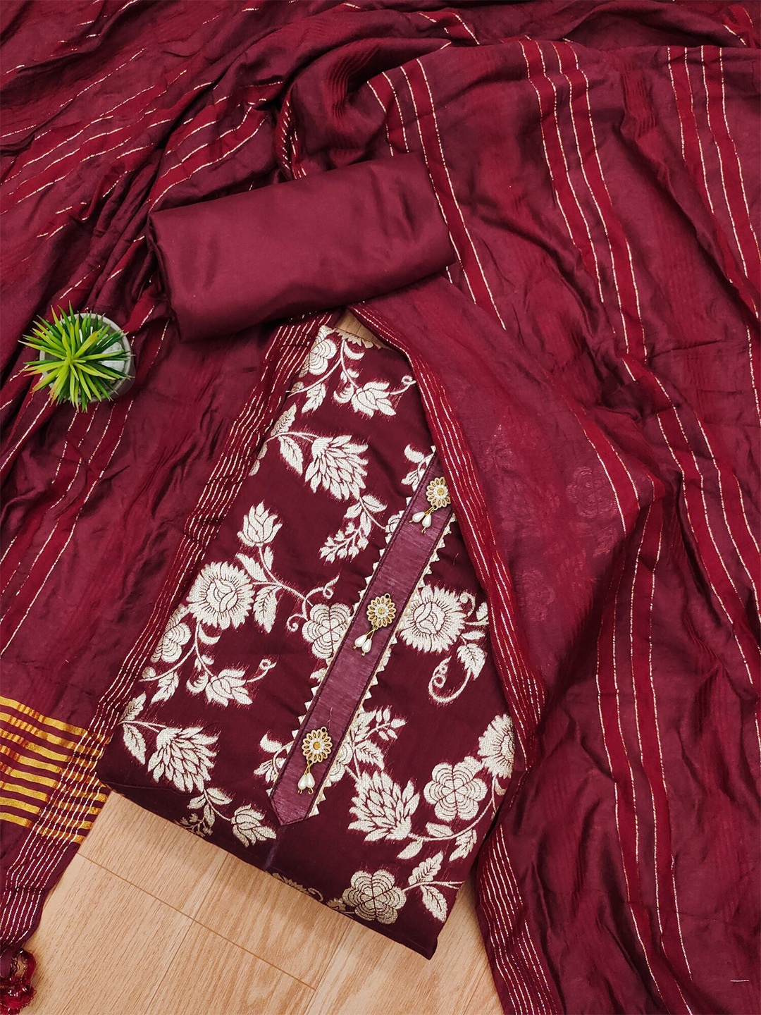 

KALINI Unstitched Dress Material, Maroon