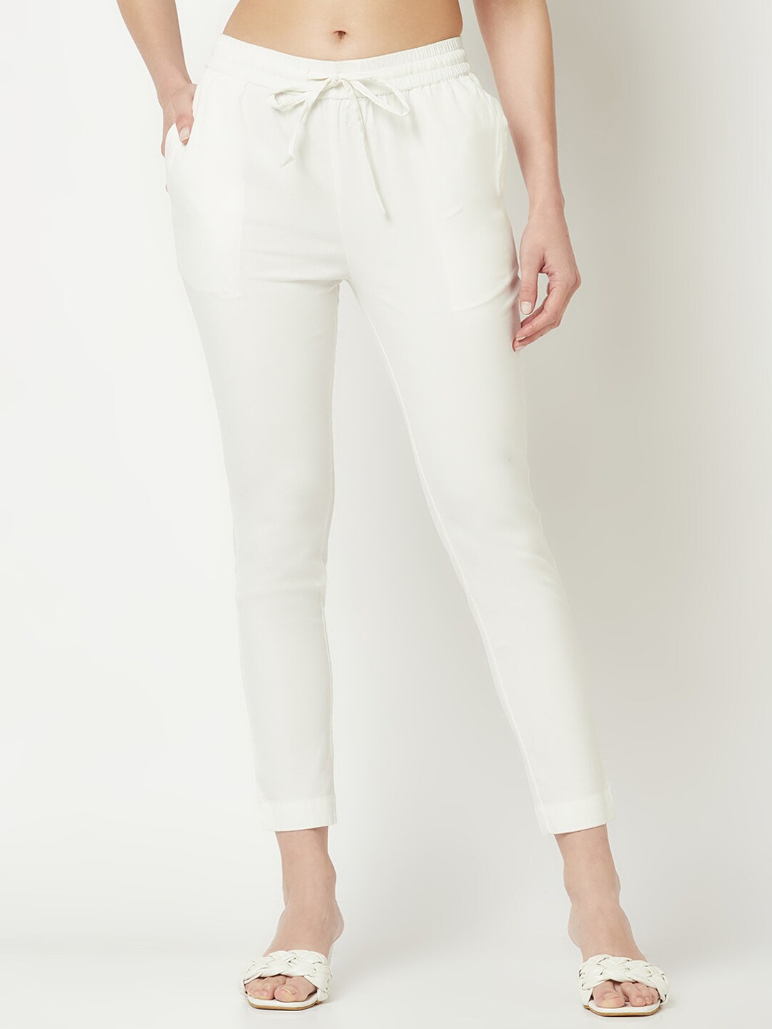 

IMARA Women Slim Fit Regular Trousers, Off white