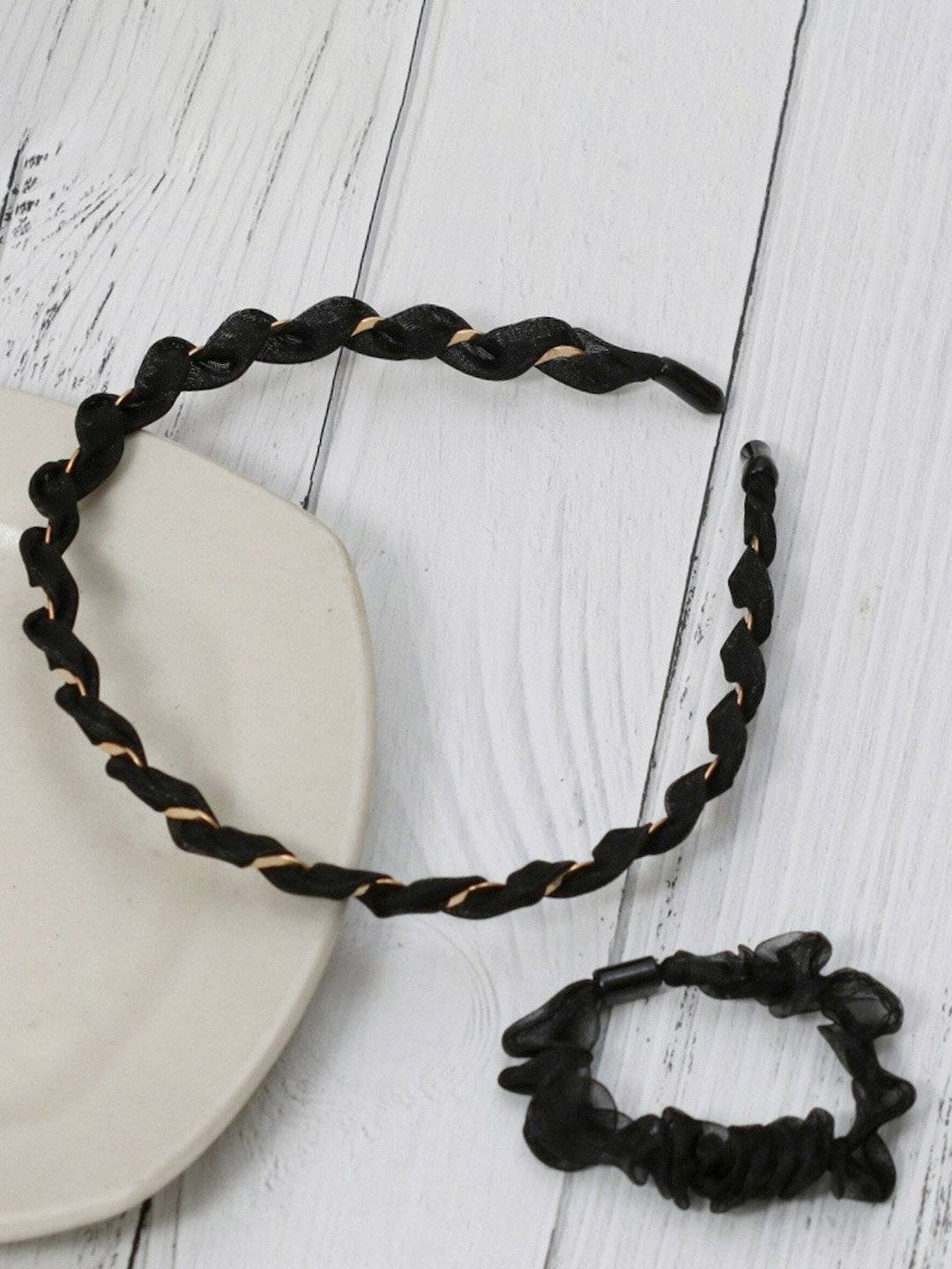 

Yellow Bee Girls Set of 2 Hair Accessory Set, Black