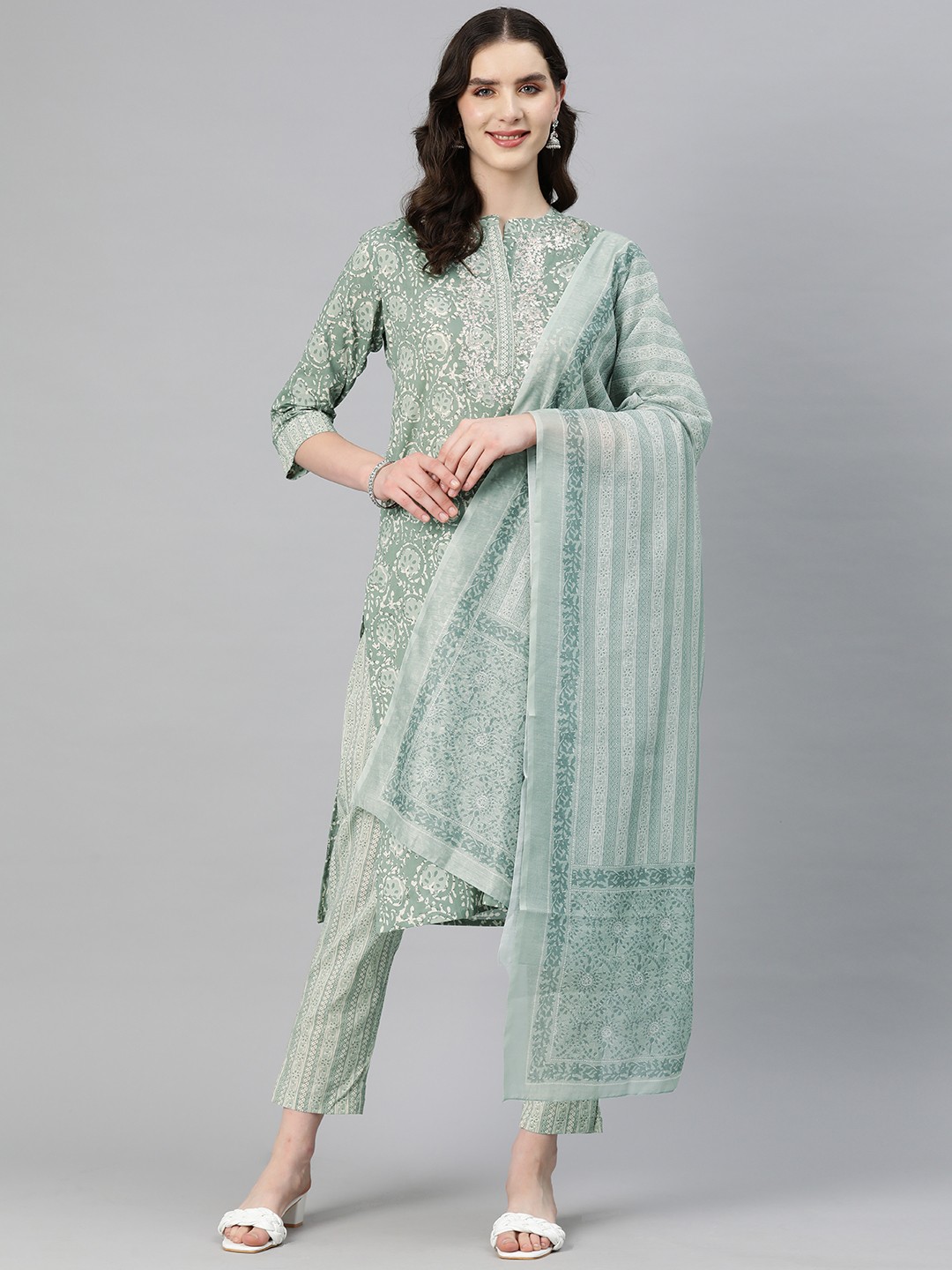 

Readiprint Fashions Women Ethnic Motifs Printed Kurta with Trousers & With Dupatta, Green