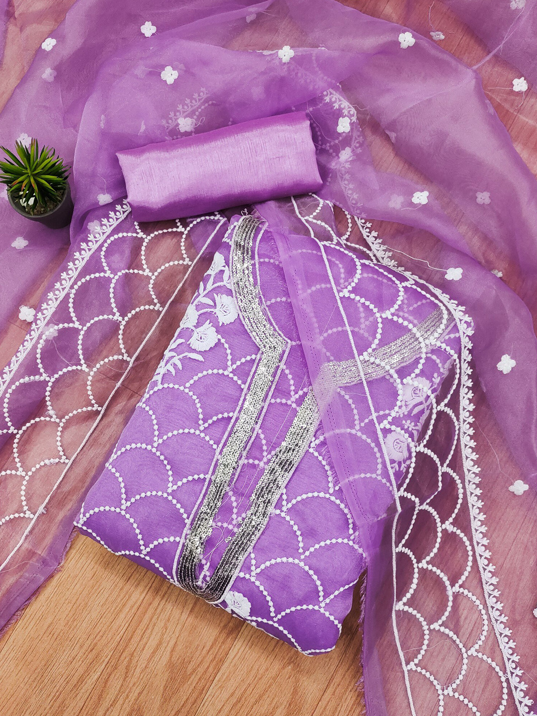 

KALINI Floral Embroidered Organza Unstitched Dress Material, Lavender