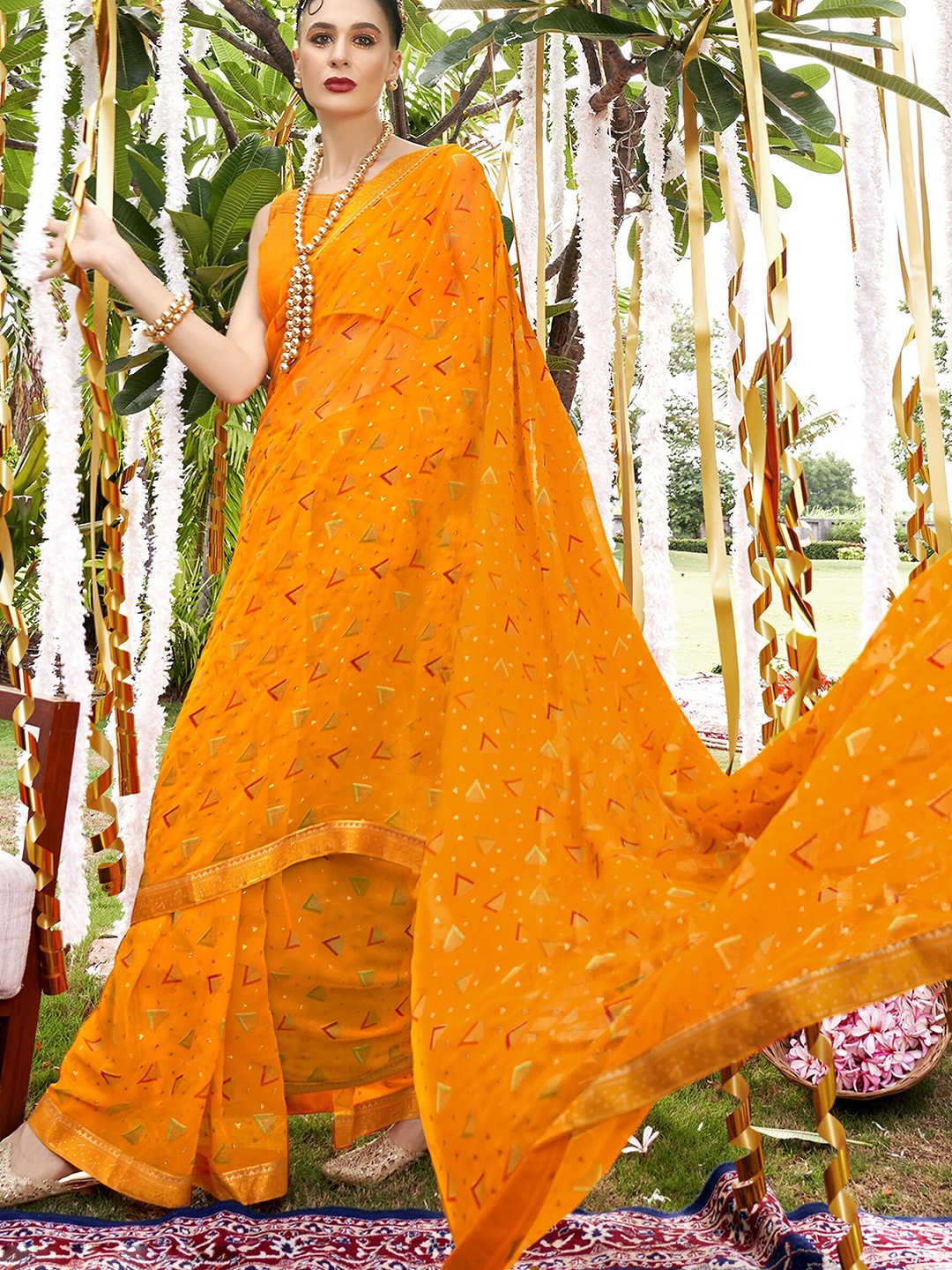 

KALINI Geometric Printed Saree, Yellow