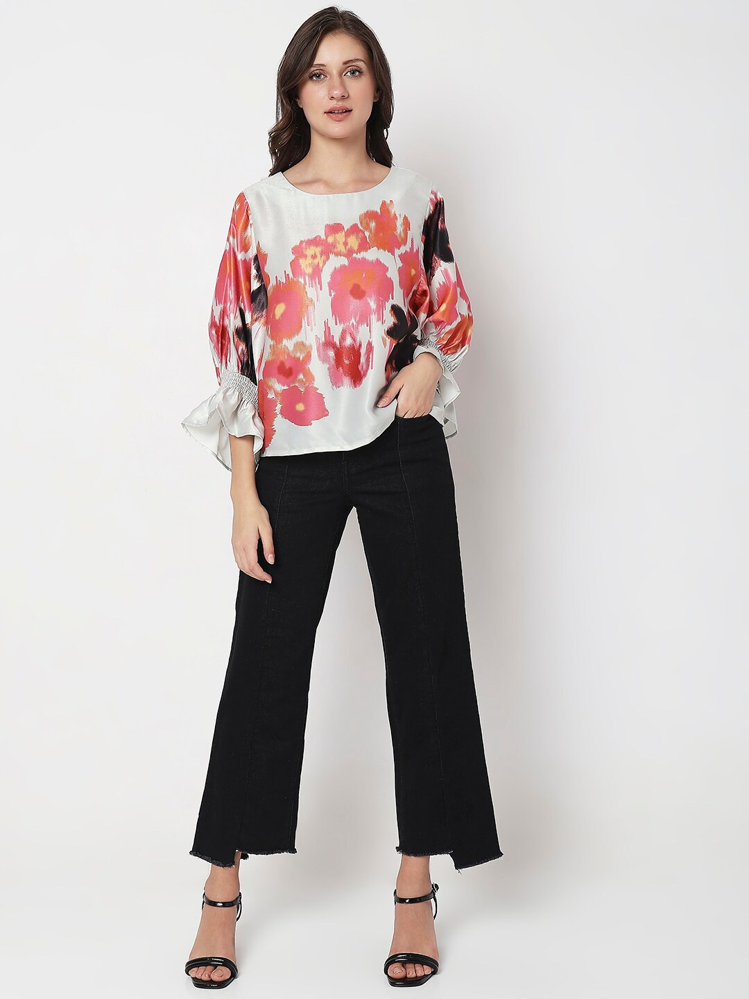 

Vero Moda Floral Printed Puffed Sleeves Top, Off white