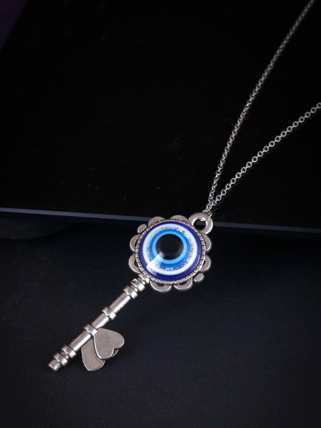 

MEENAZ Men Silver-Plated Antique Necklace