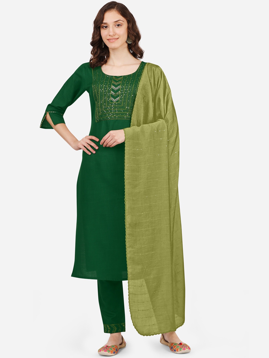 

STYLE SAMSARA Geometric Yoke Design Sequinned Kurta with Trousers & With Dupatta, Green