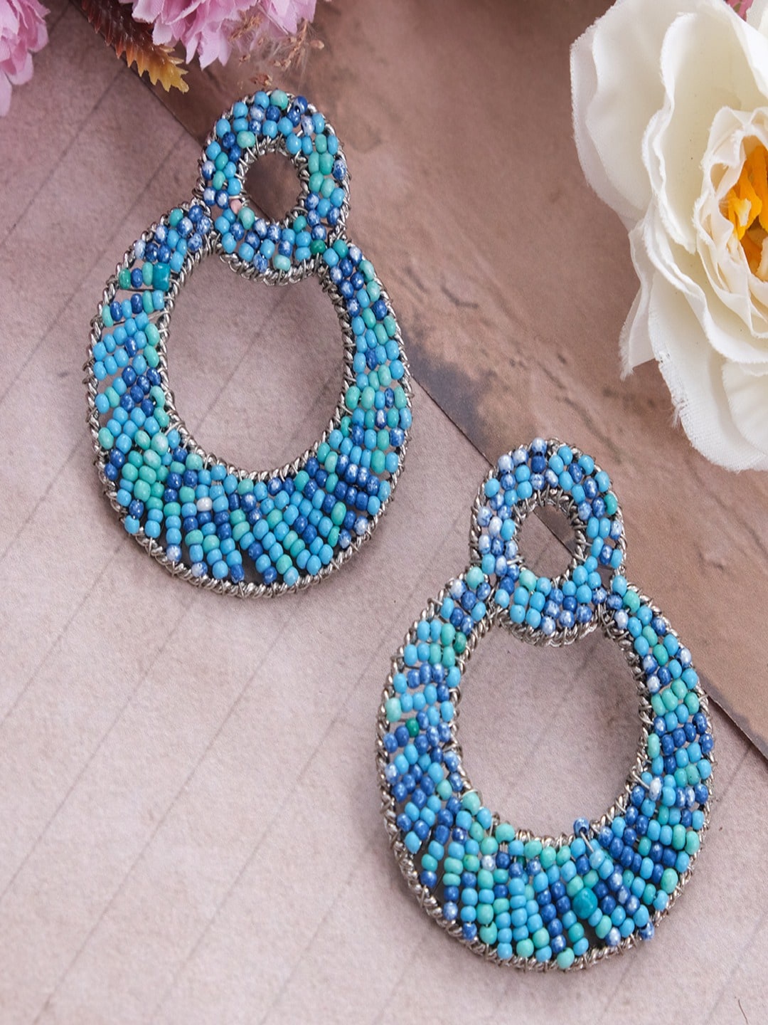 

UNIVERSITY TRENDZ Silver-Plated Beaded Classic Drop Earrings