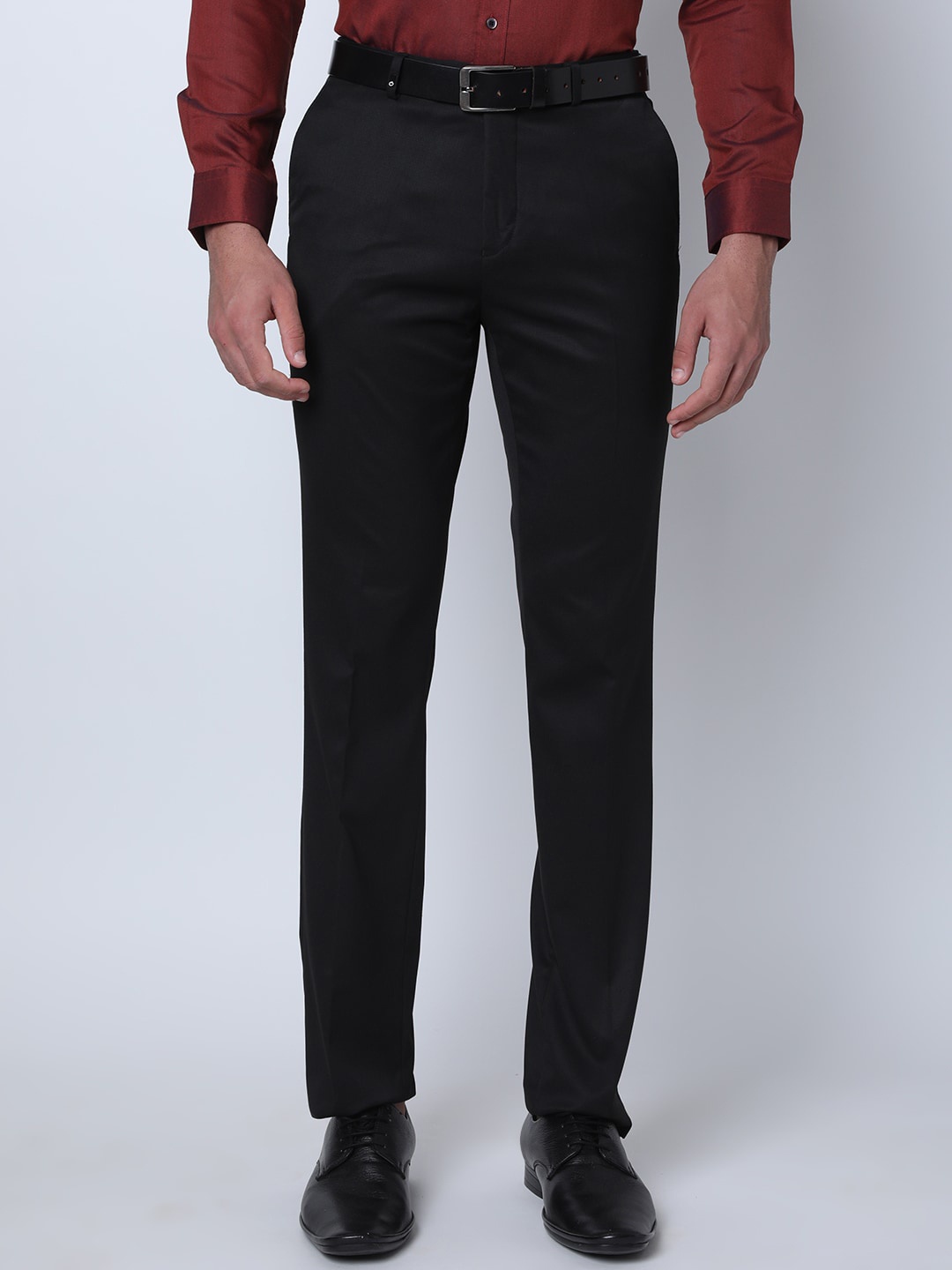 

Oxemberg Men Slim Fit Formal Trousers, Black