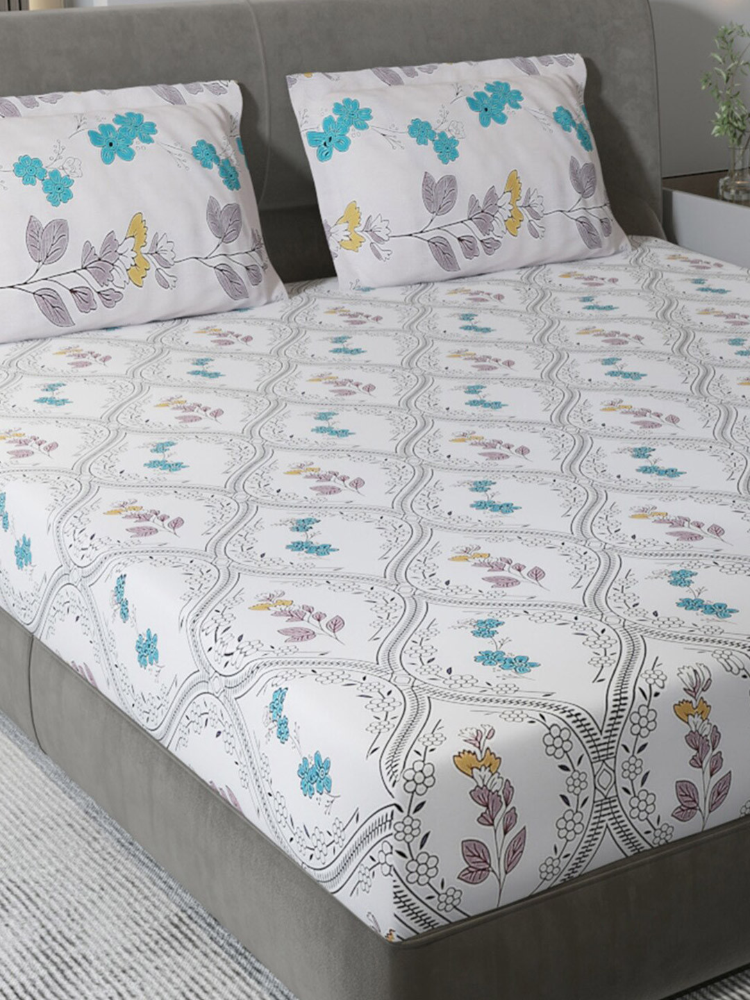 

Monte Carlo White & Blue Floral Pure Cotton 180 TC King Bedsheet With 2 Pillow Covers