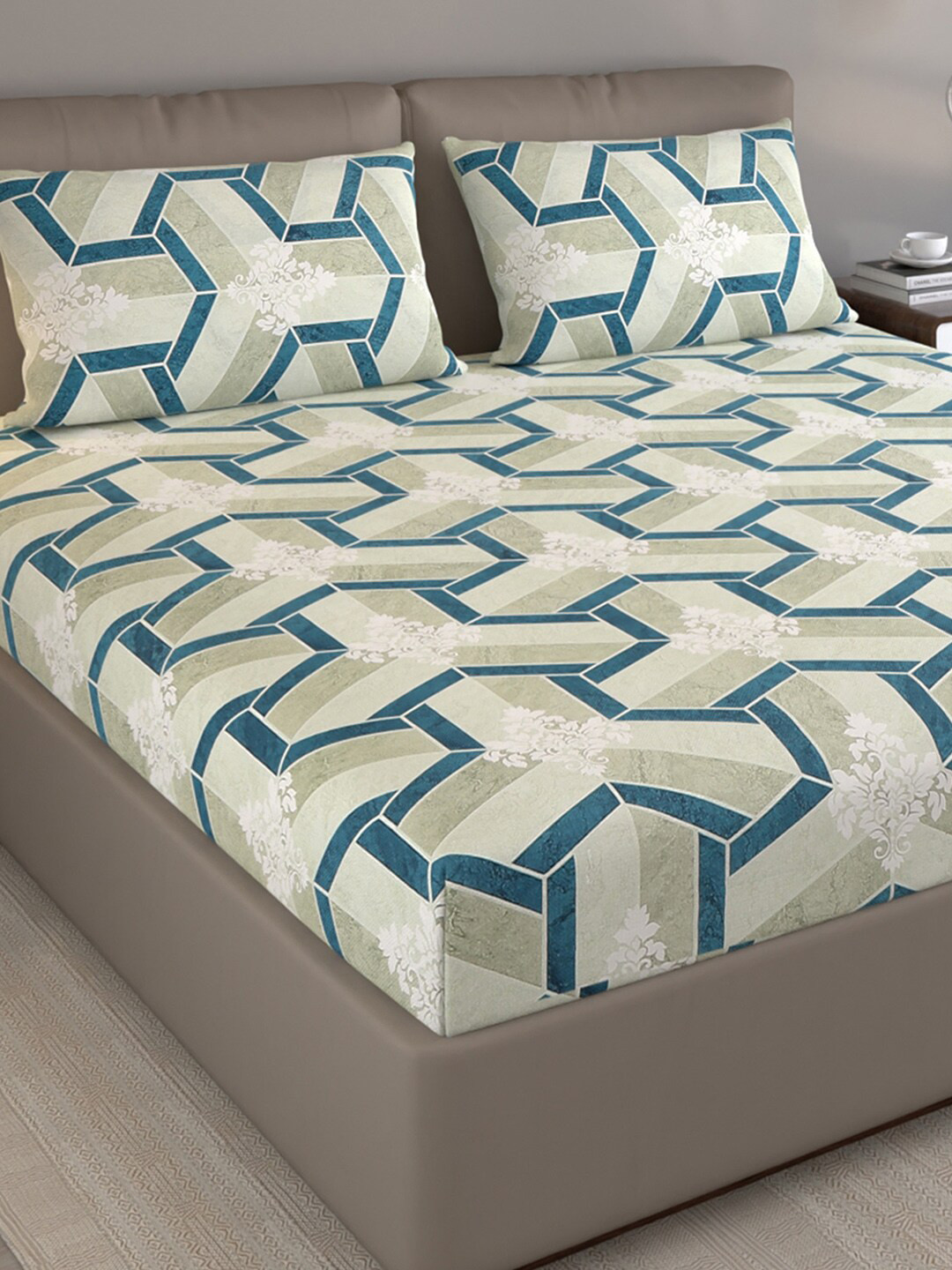 

Monte Carlo Green & Blue Geometric Pure Cotton 120 TC Queen Bedsheet With 2 Pillow Covers