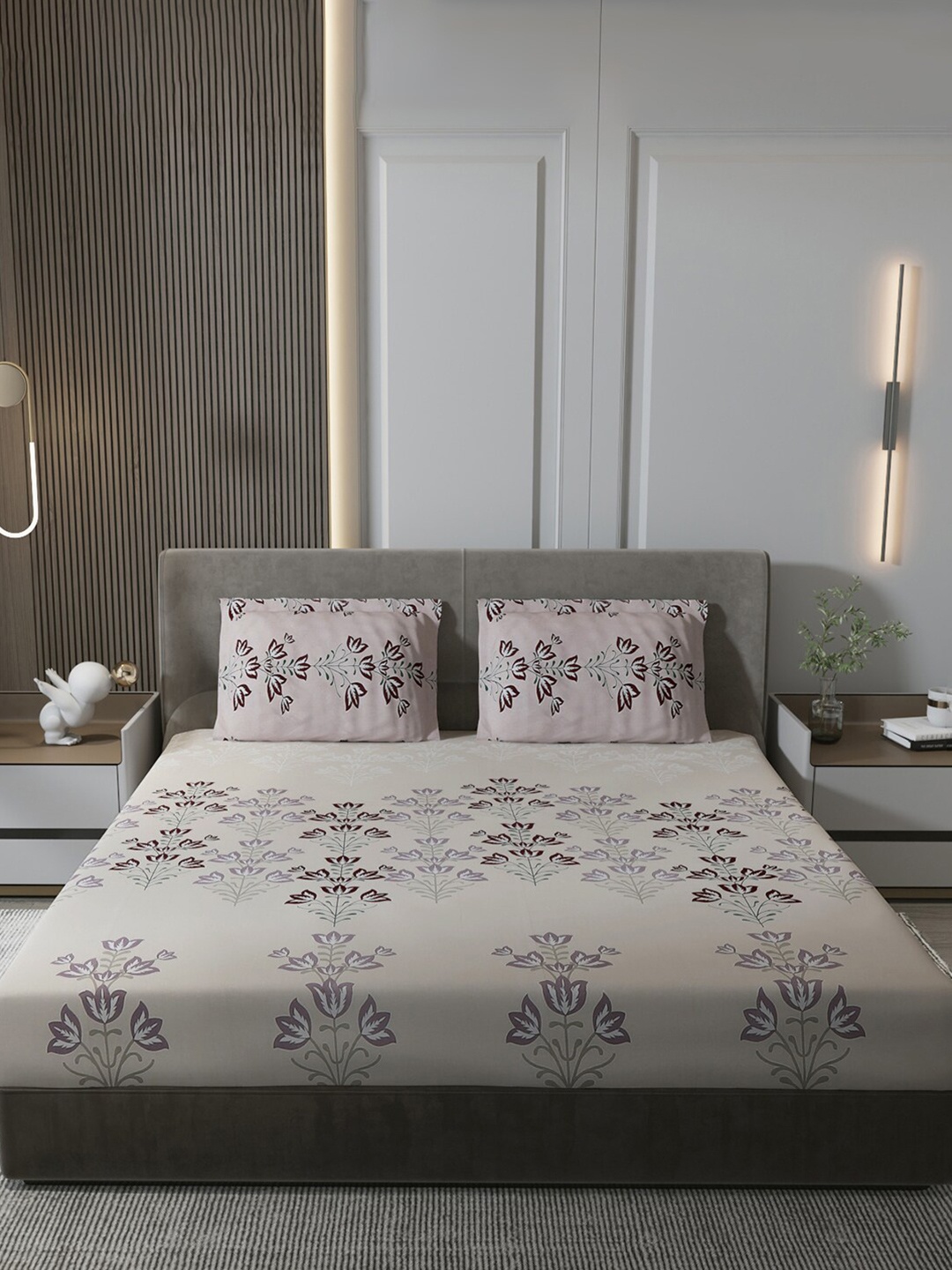 

Monte Carlo Beige & Purple Floral Pure Cotton 180 TC King Bedsheet With 2 Pillow Covers