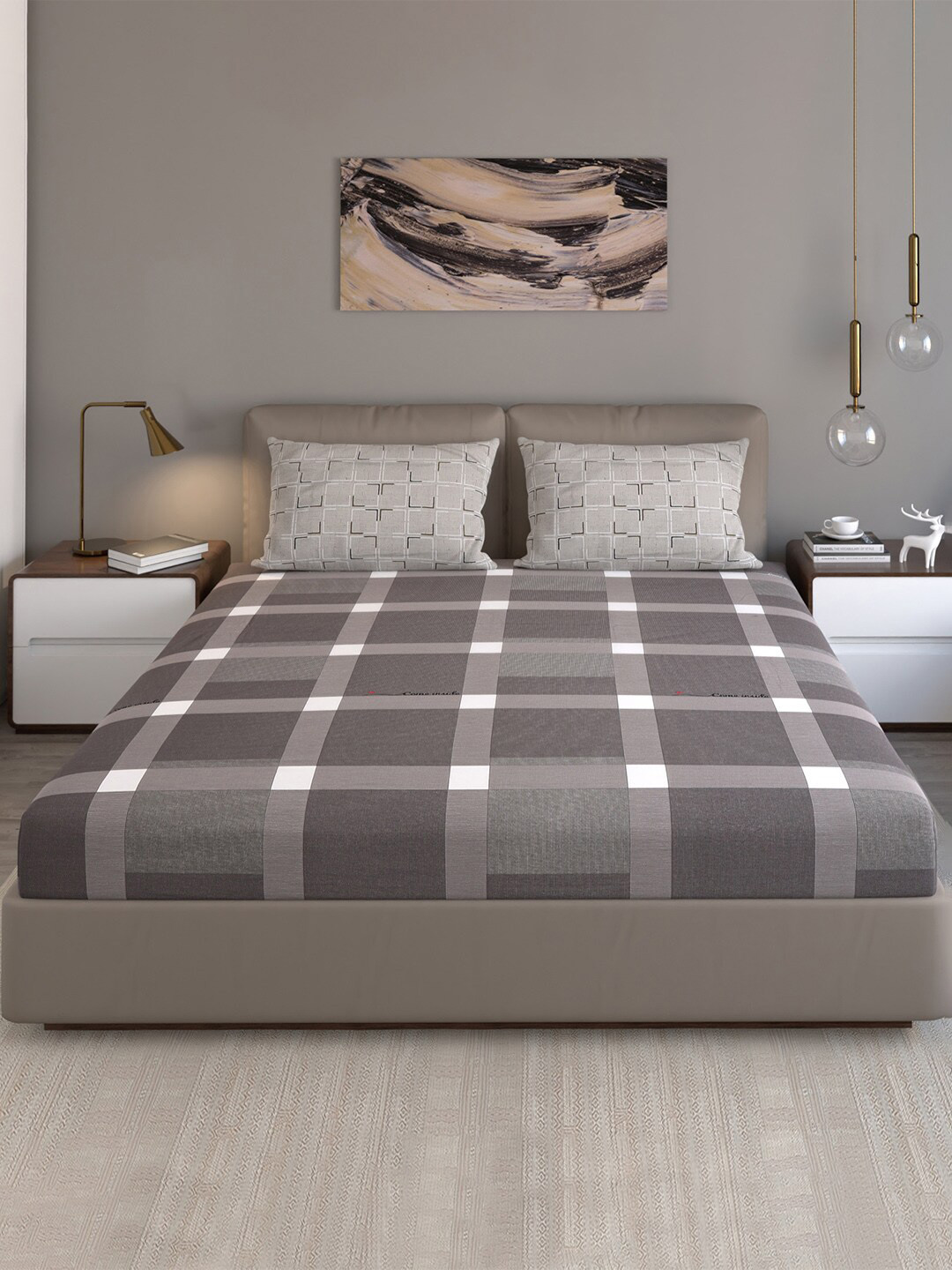 

Monte Carlo Grey & White Geometric Pure Cotton 200 TC Queen Bedsheet With 2 Pillow Covers