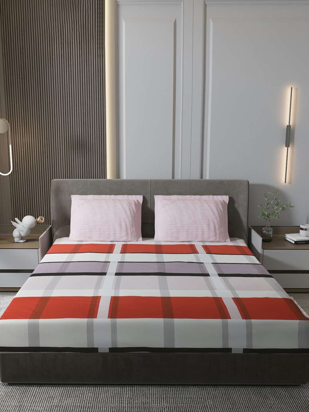 

Monte Carlo Santiago White & Red Striped Cotton 200 TC King Bedsheet With 2 Pillow Covers