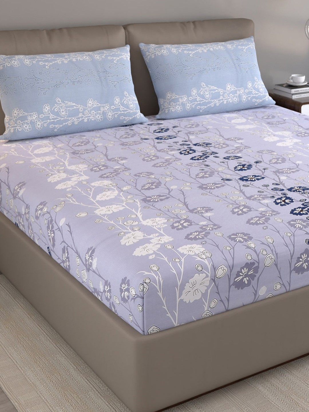 

Monte Carlo Carmine Blue & Black Floral 180 TC Cotton King Bedsheet with 2 Pillow Covers