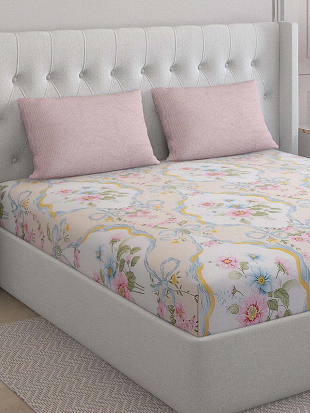 

Monte Carlo Lovenia Off White Floral 200 TC Cotton Queen Bedsheet with 2 Pillow Covers