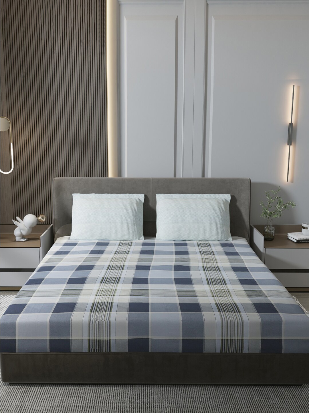 

Monte Carlo Santiago Blue Geometric 200 TC Cotton King Bedsheet with 2 Pillow Covers